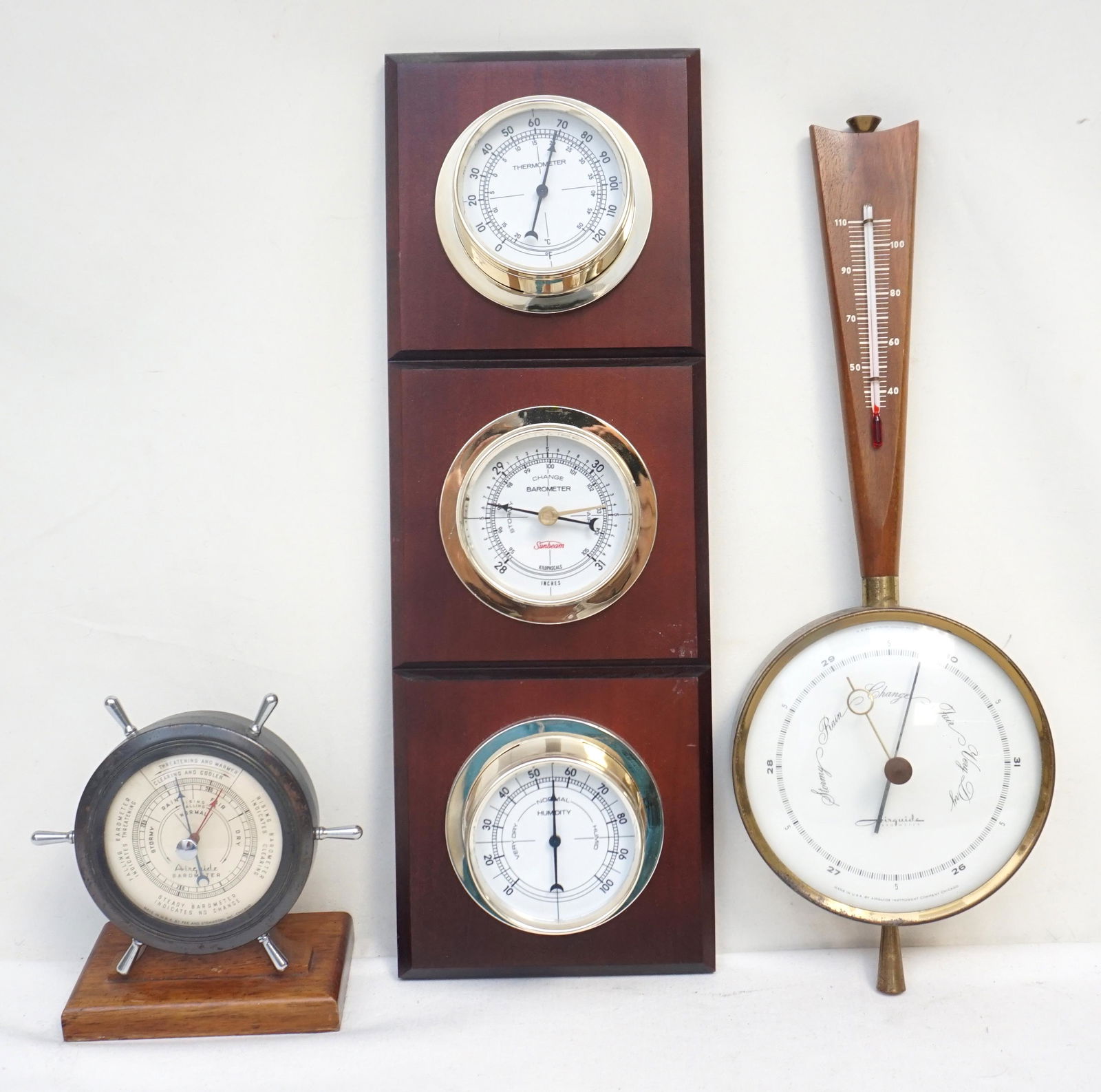 3 VINTAGE BAROMETERS WEATHER STATIONS (1 of 13)