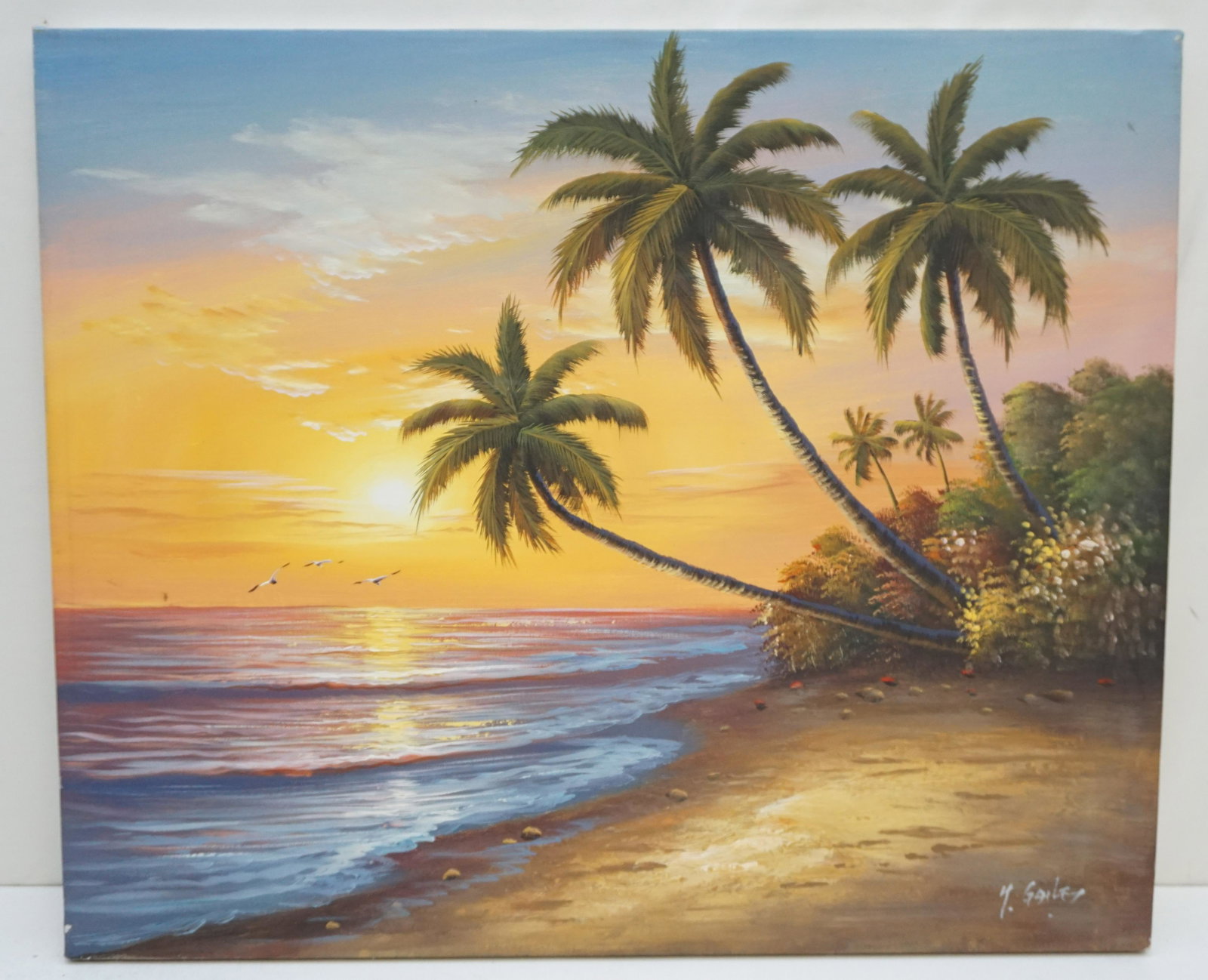 HOWARD GAILEY BEACH OIL ON CANVAS: Vintage 1980s Howard Gailey Oil on Canvas Florida Beach Sunrise. Measures 24"x20"x1/2". Weight 1 pd 13 oz.