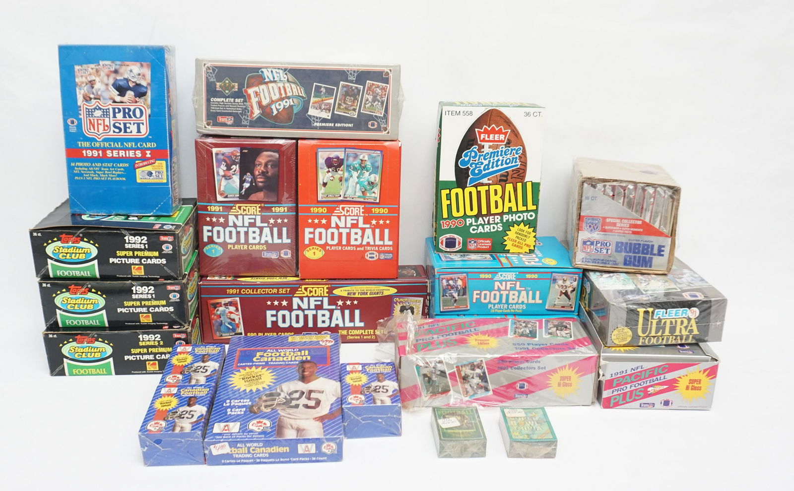 LARGE NFL COLLECTORS LOT OF 1990-1992 TOPPS, FLEER, PAC (1 of 6)