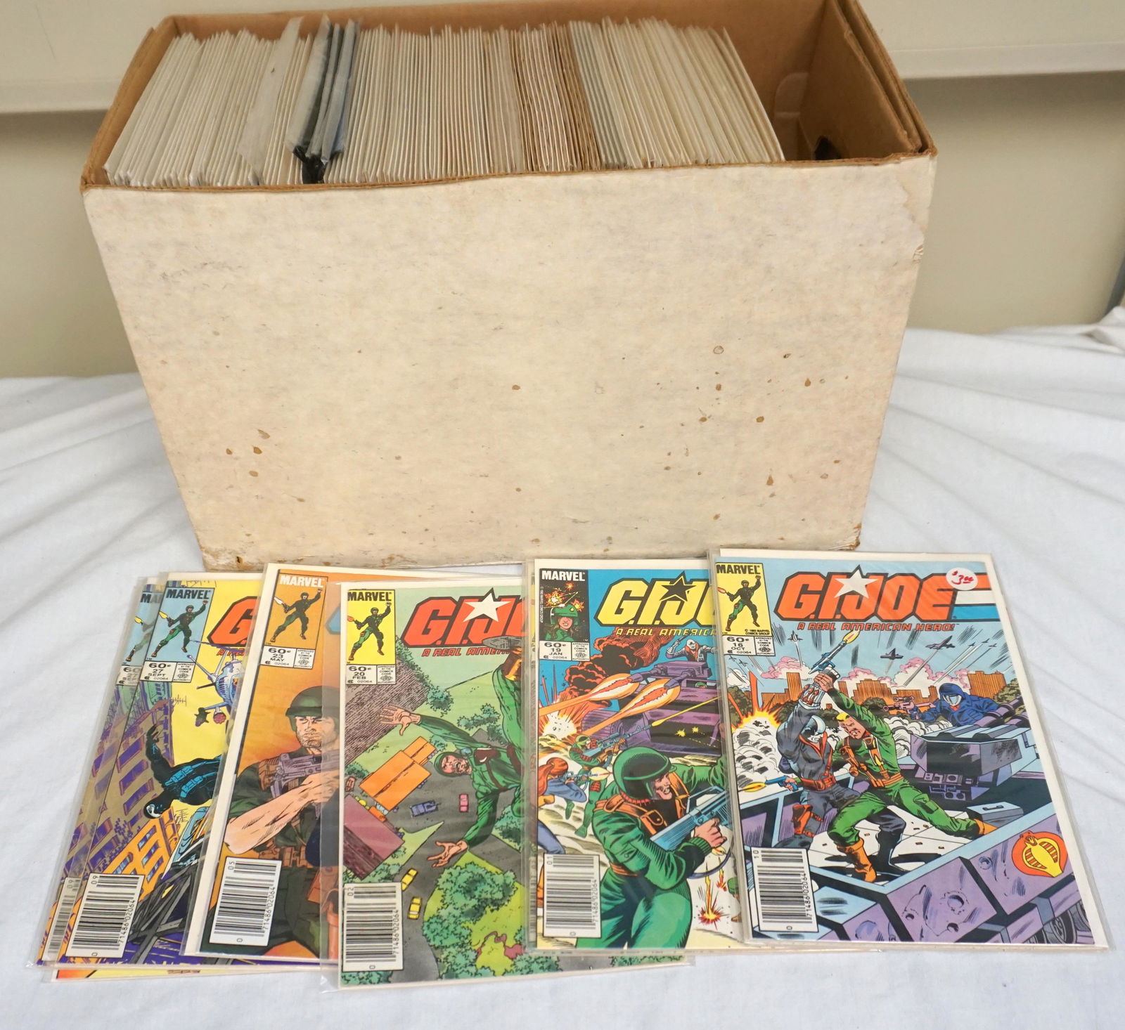 G.I JOE COMICS & MORE (1 of 6)