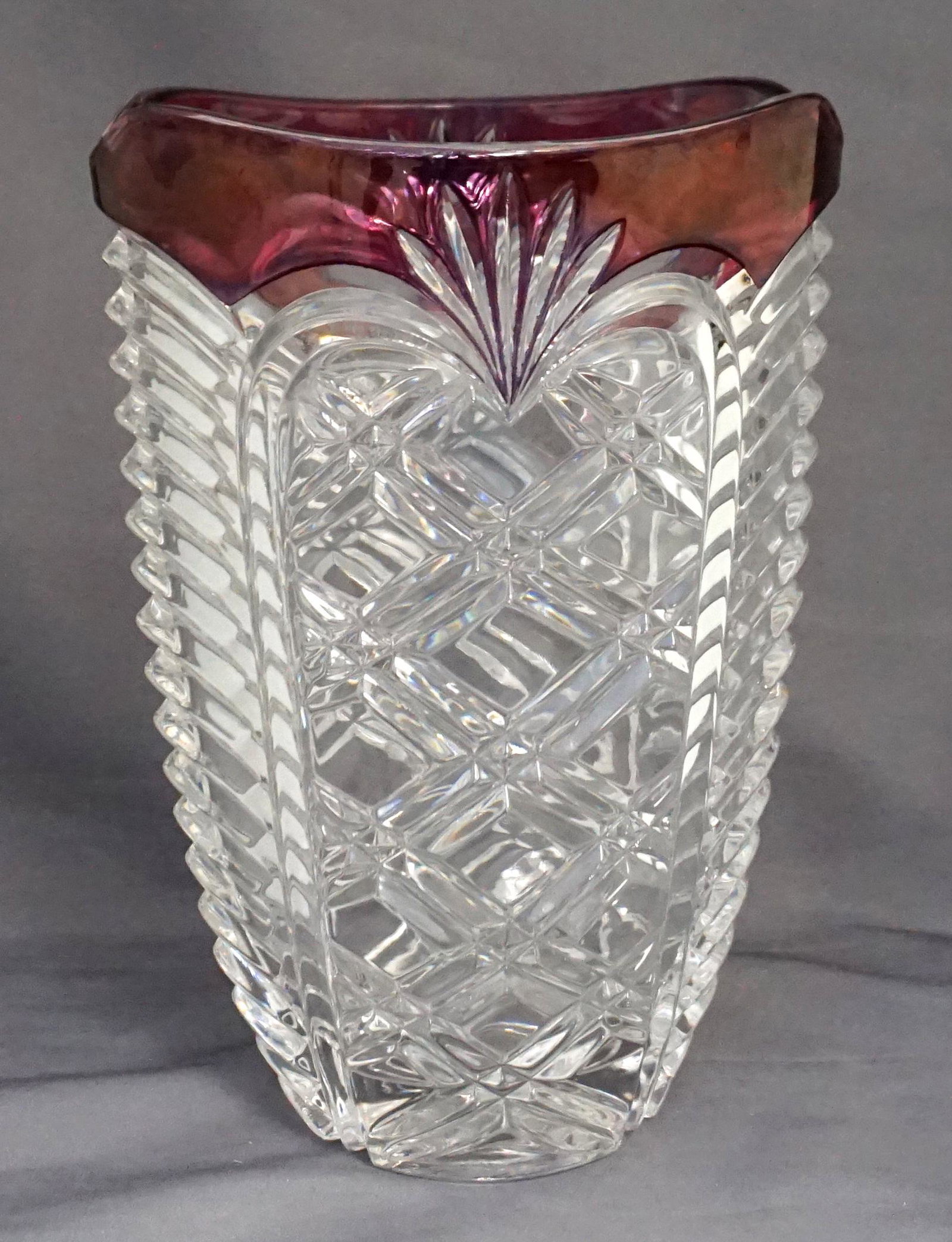 FOSTORIA CRANBERRY FLASH VASE (1 of 7)