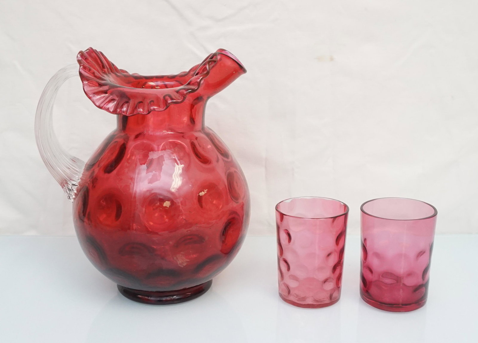 LARGE CRANBERRY COIN DOT PITCHER & 2 GLASSES (1 of 6)