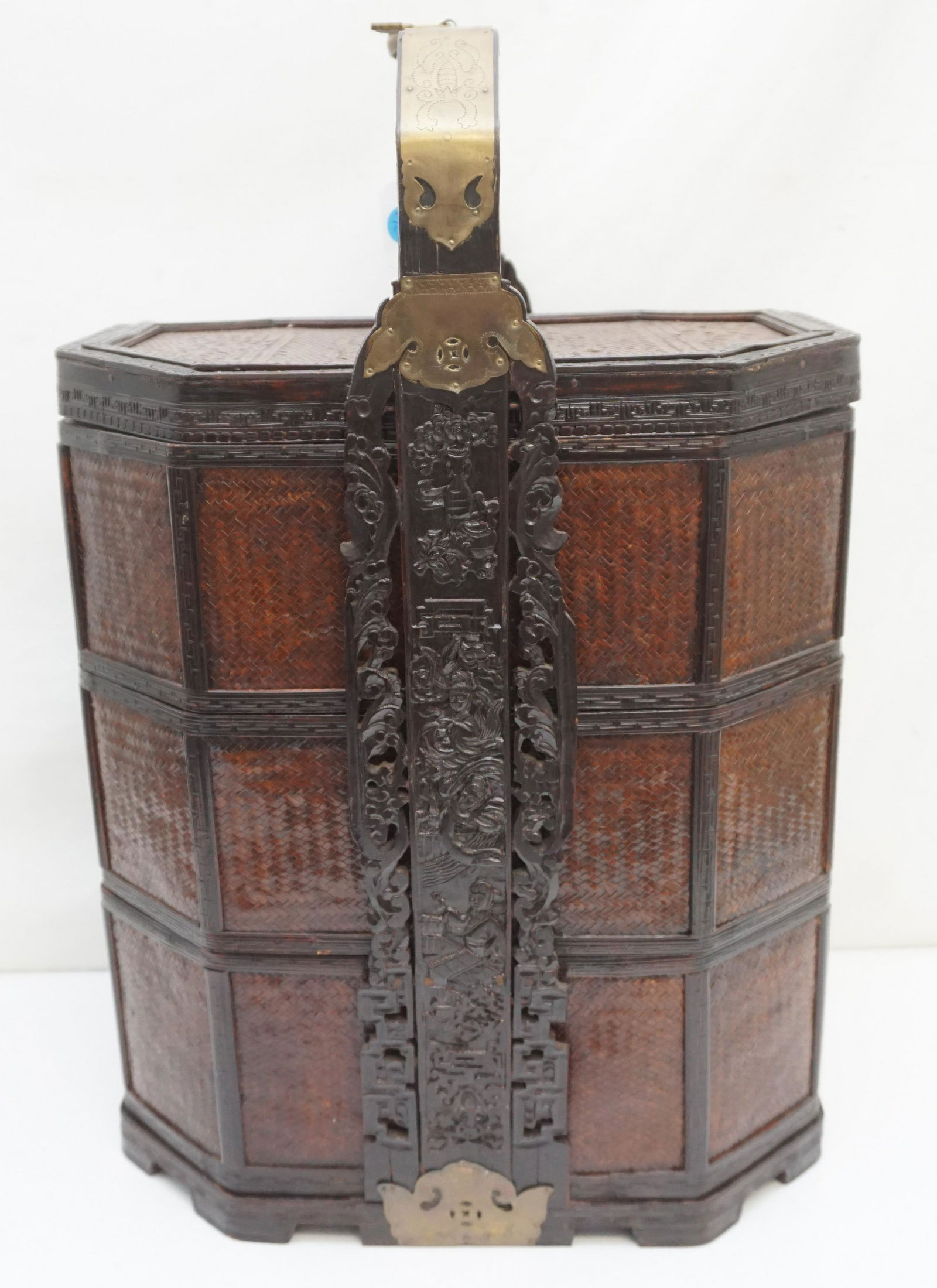 ANTIQUE CHINESE WEDDING BASKET (1 of 8)