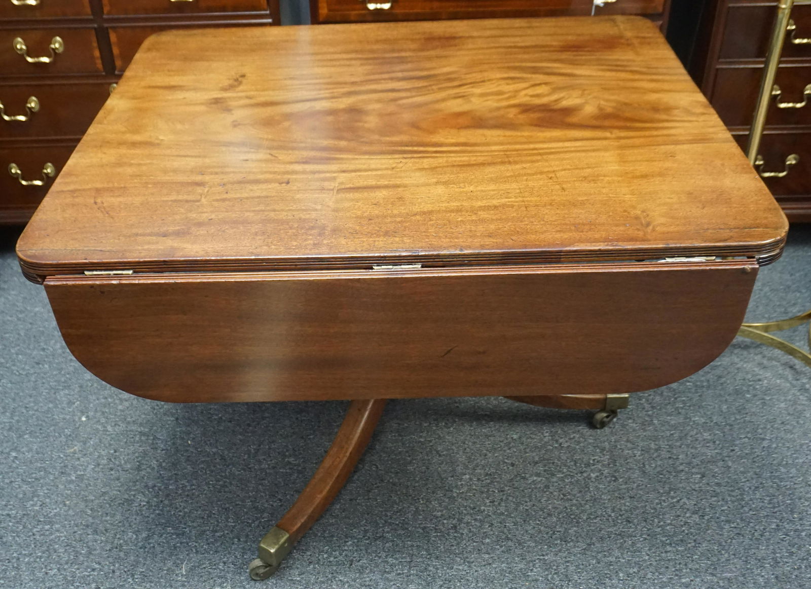 REGENCY ERA TILT TOP BREAKFAST TABLE (1 of 13)