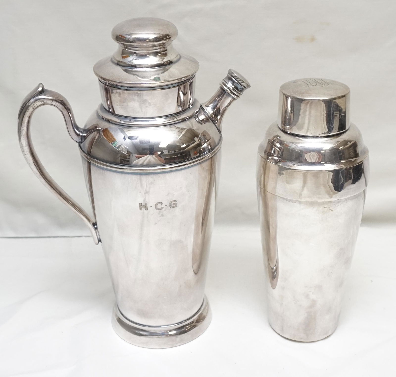 2 ART DECO COCKTAIL SHAKERS SILVER PLATED (1 of 7)