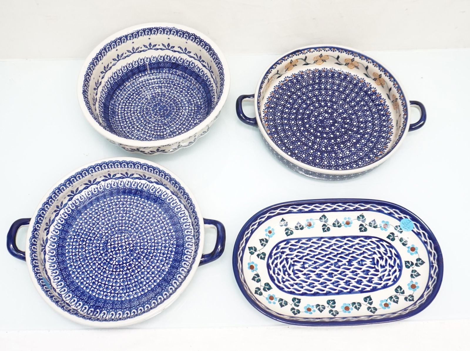 4 pc POLISH POTTERY HAND PAINTED BAKING DISHES PLUS (1 of 7)