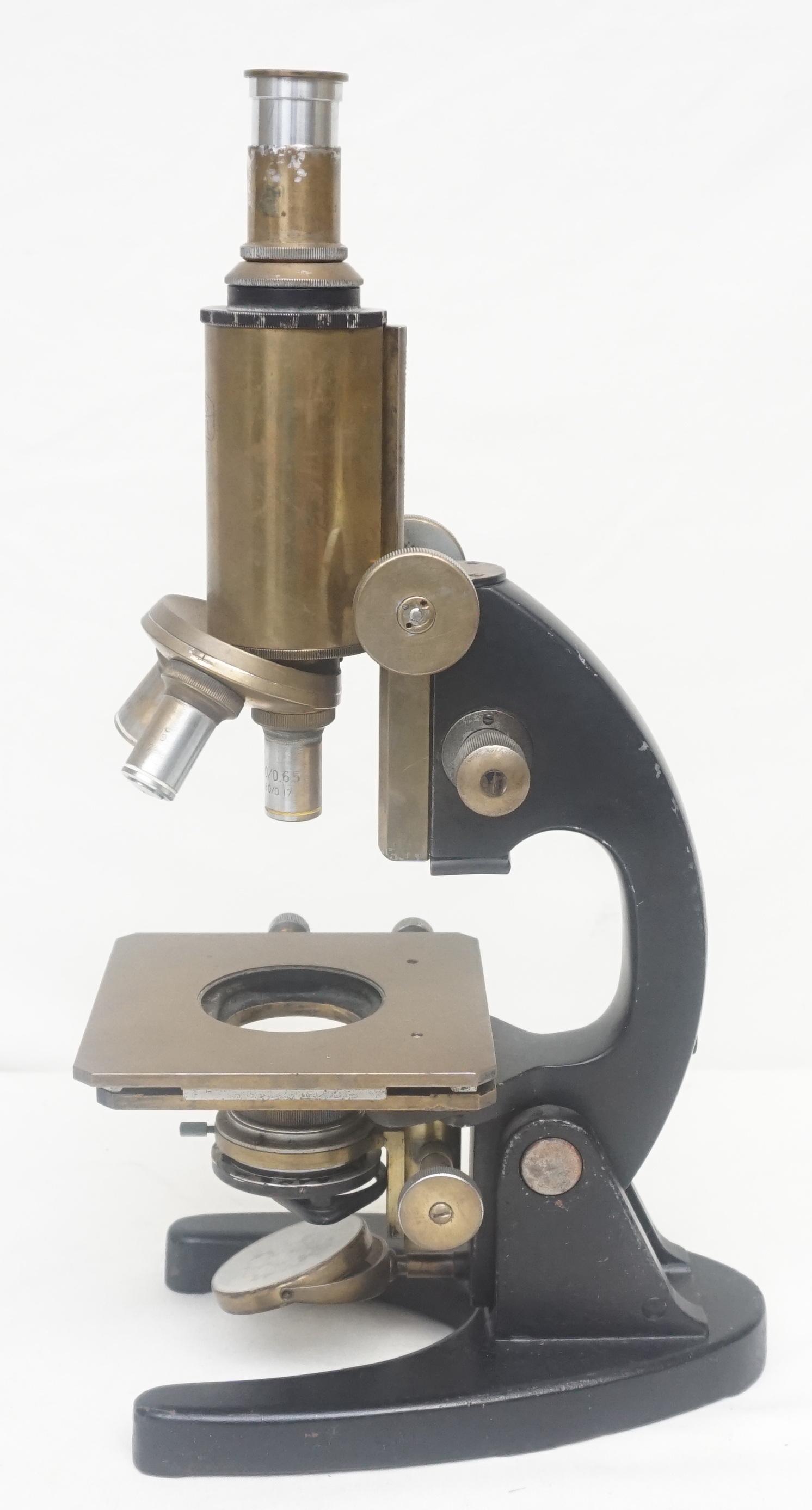 ZEISS WINKEL 1906 MICROSCOPE: Antique Zeiss Winkel c. 1906 Microscope. Measures 6"x7 1/2"x15". Weight 11 pds. NO IN HOUSE SHIPPING. PROVENANCE: A Private Charleston SC Estate.***Pickup only or Shipping on this item offered through
