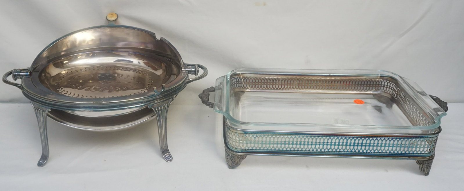 2 PC ANTIQUE / VINTAGE SILVERPLATE WARMER & CASSEROLE: 1- Atkin Brothers, Sheffield England Silverplate Roll Top Breakfast Warmer c. 1910. 2- Sheffield Silver Company Vintage Casserole with Glass Tray 17"x8"x3 1/2". Weight on both combined 10 pds. PROVENA