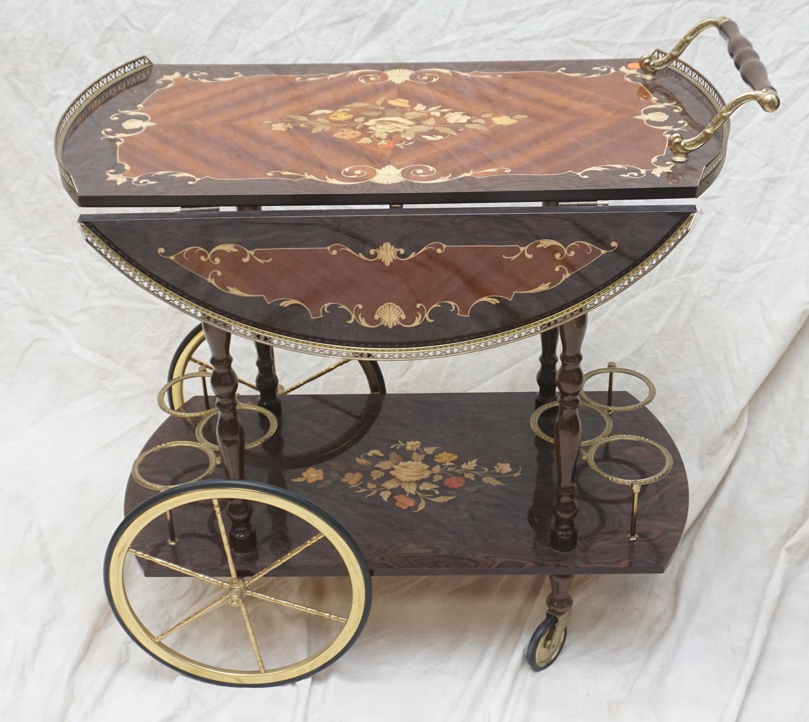 VINTAGE INLAID STYLE BAR CART: Vintage Inlaid Style (Veneer) Bar Cart. Measures 31"x16"x27". Each leaf 7" so 30" opened. NO IN HOUSE SHIPPING. ***Pickup only or Shipping on this item offered through Outward Bound 413-854-3676, Thro