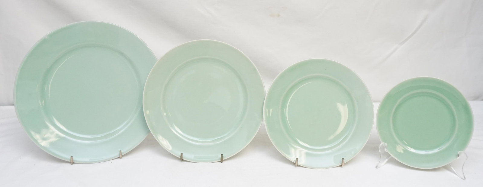45 PC JAPANESE CELADON DINNER SERVICE: 45 Piece Antique c. 1920 Japanese Celadon Dinner Service. Various Makers.. 11 Dinner Plates 10. 12 Luncheon Plates 8 1/2". 12 Salad Plates 7 1/2". 10 Bread & Butter Plates 6". Weight on all 38 pds. NO