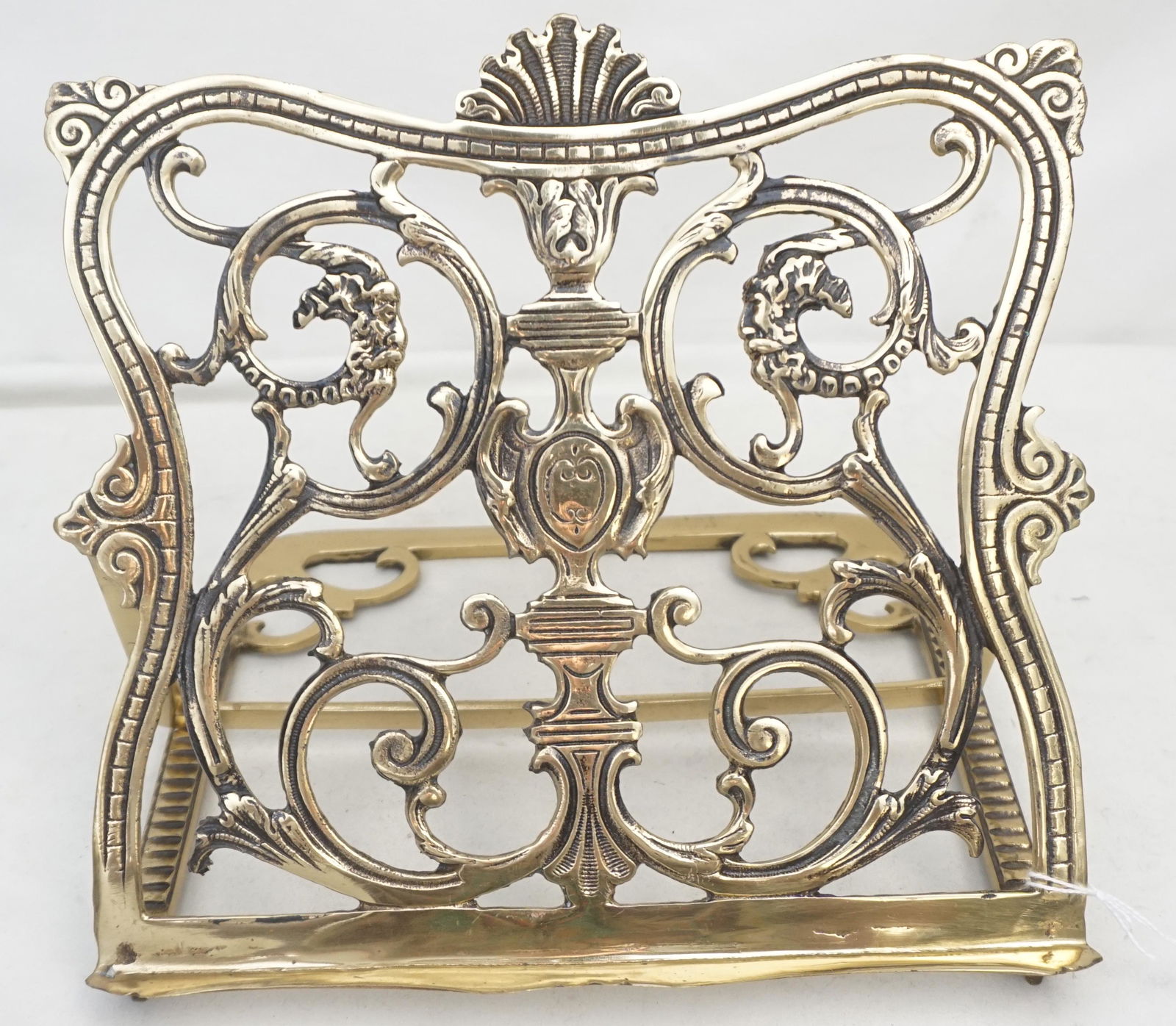 ENGLISH BRASS MUSIC STAND (1 of 7)