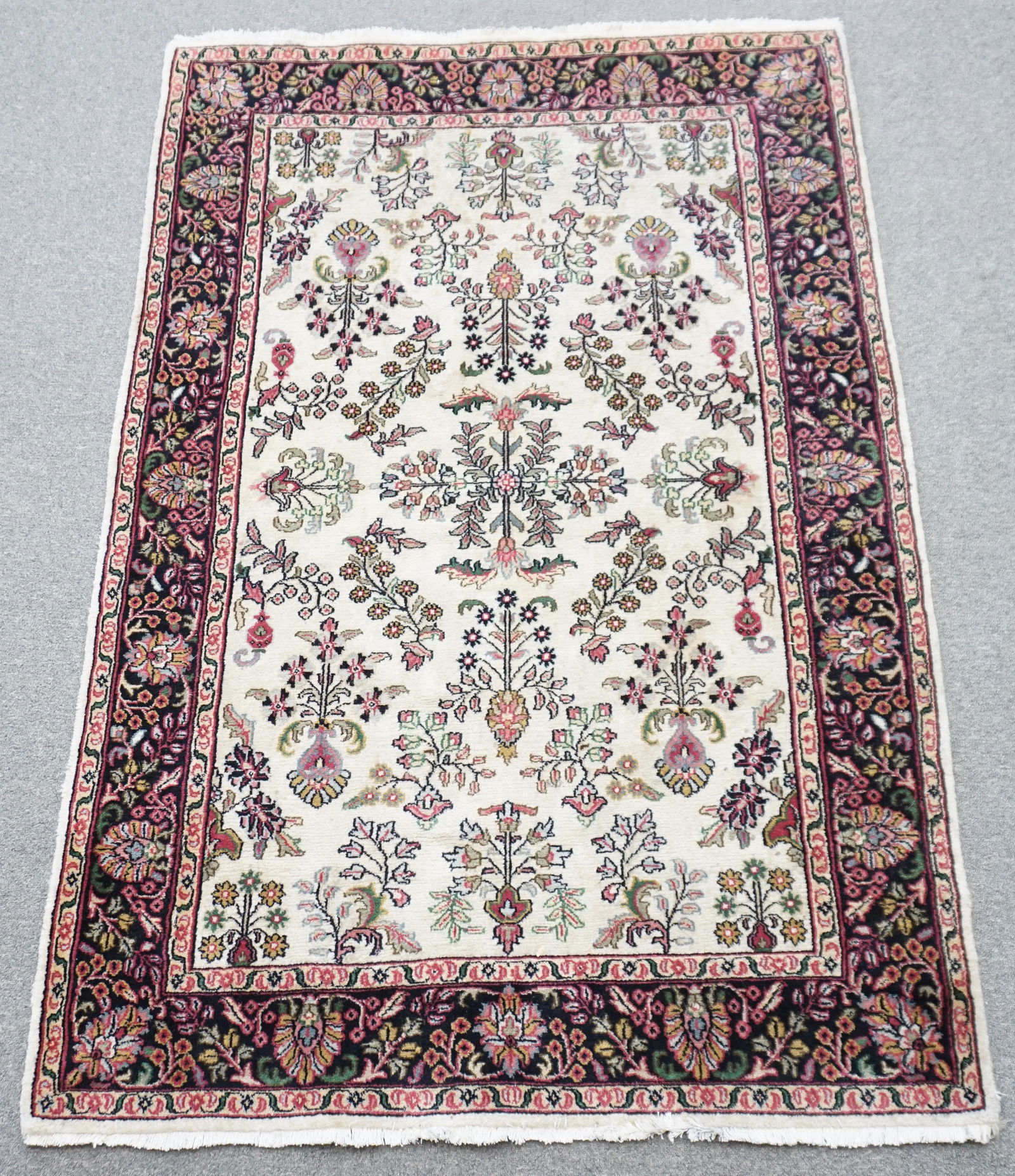INDO KASHAN 4FT X 6FT RUG (1 of 10)