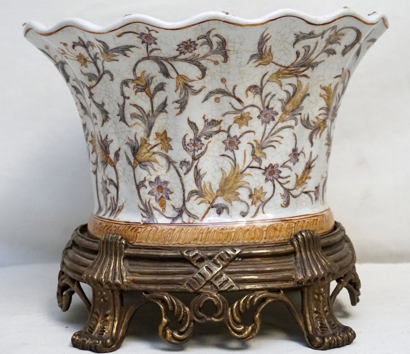 CHINESE CENTERPIECE / PLANTER WITH STAND (1 of 9)