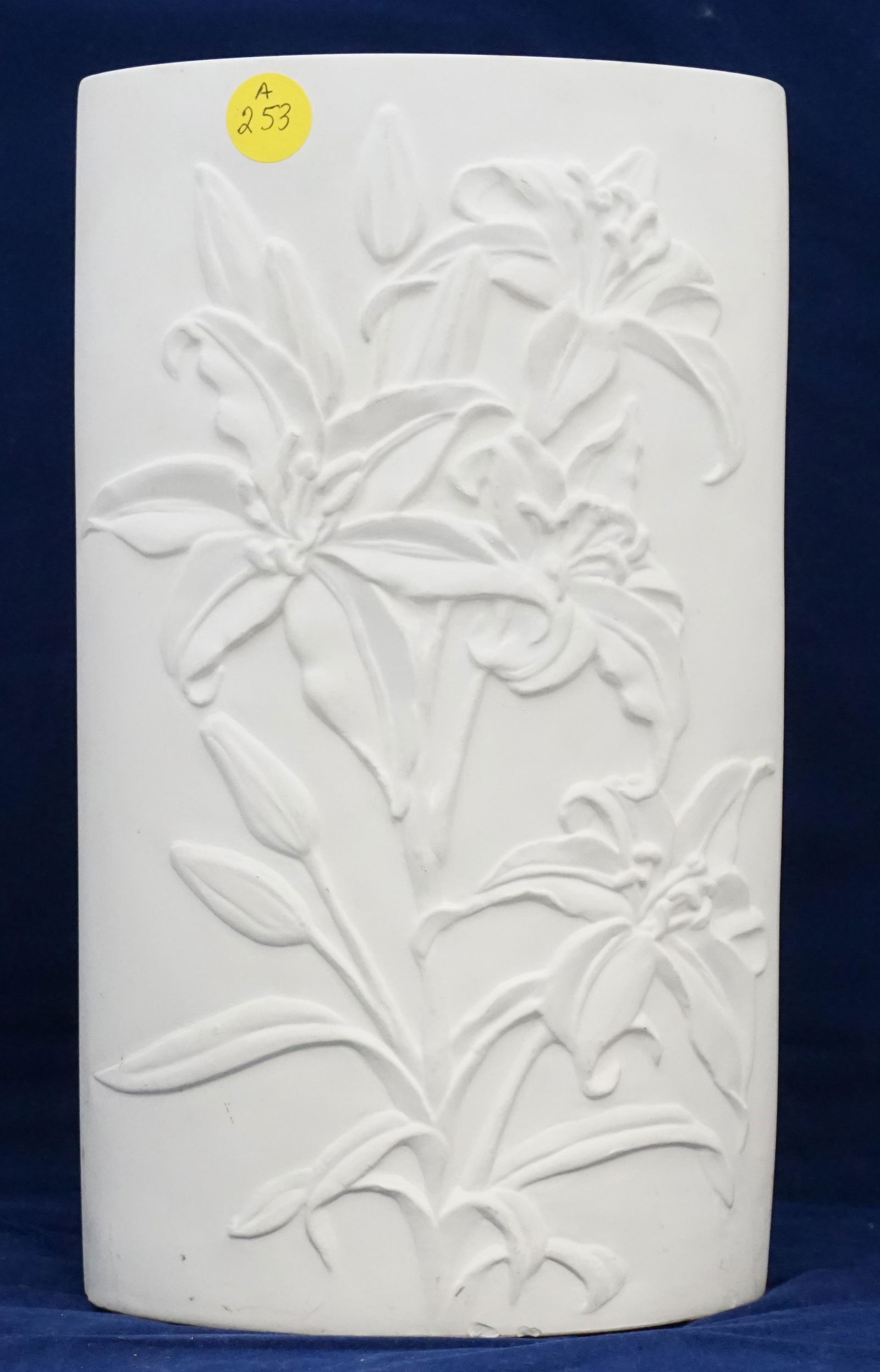 VINTAGE MATTE WHITE PORCELAIN IRIS VASE (1 of 9)