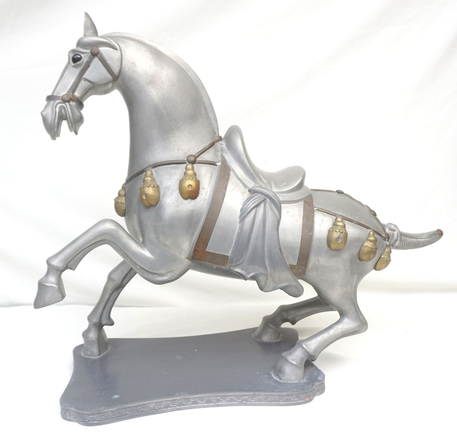 LARGE GUMP'S PEWTER TANG HORSE (1 of 10)
