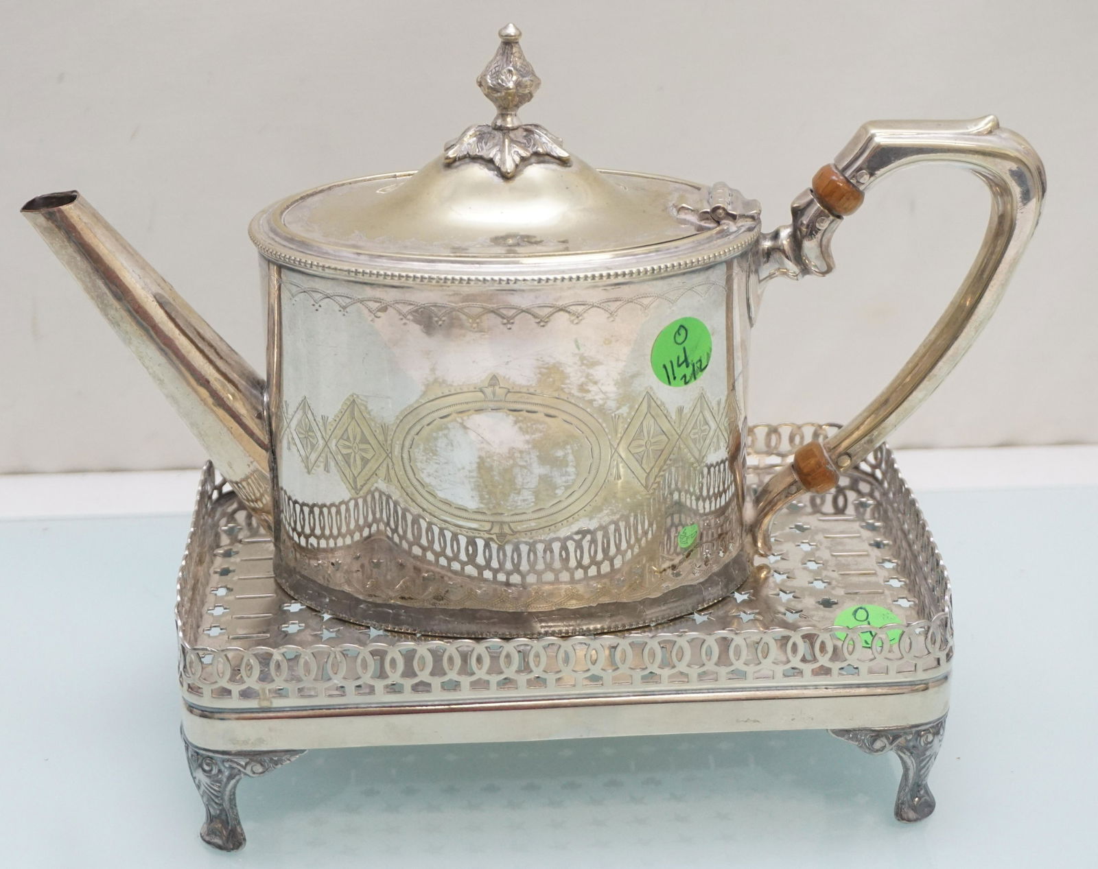 2 PC SILVERPLATE TEAPOT & STAND (1 of 8)