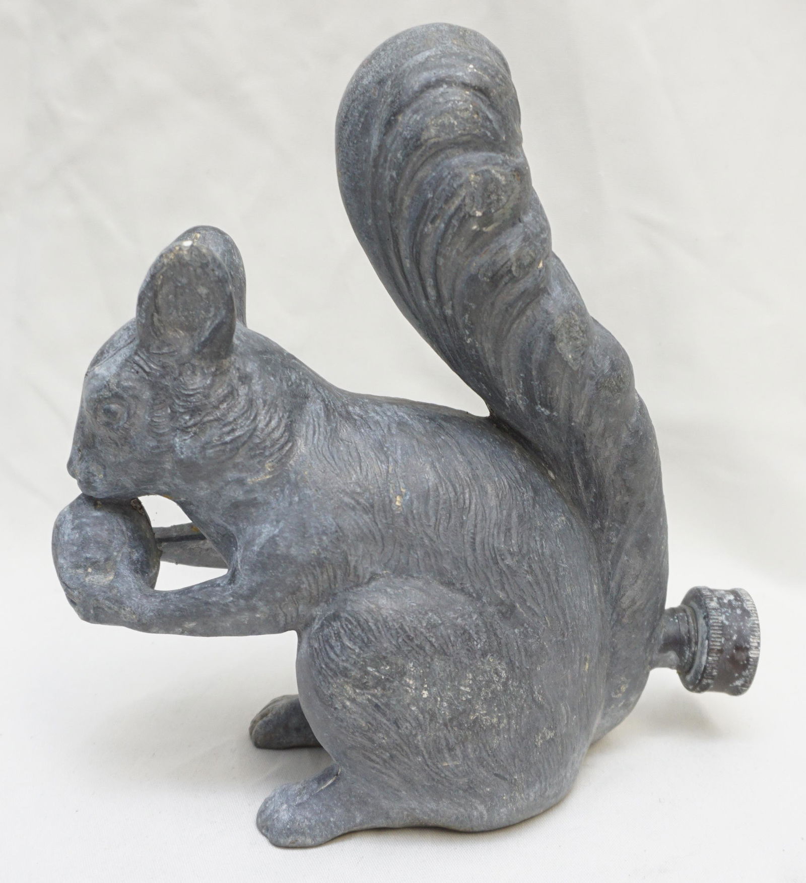 ANTIQUE CAST IRON SQUIRREL SPRINKLER (1 of 6)