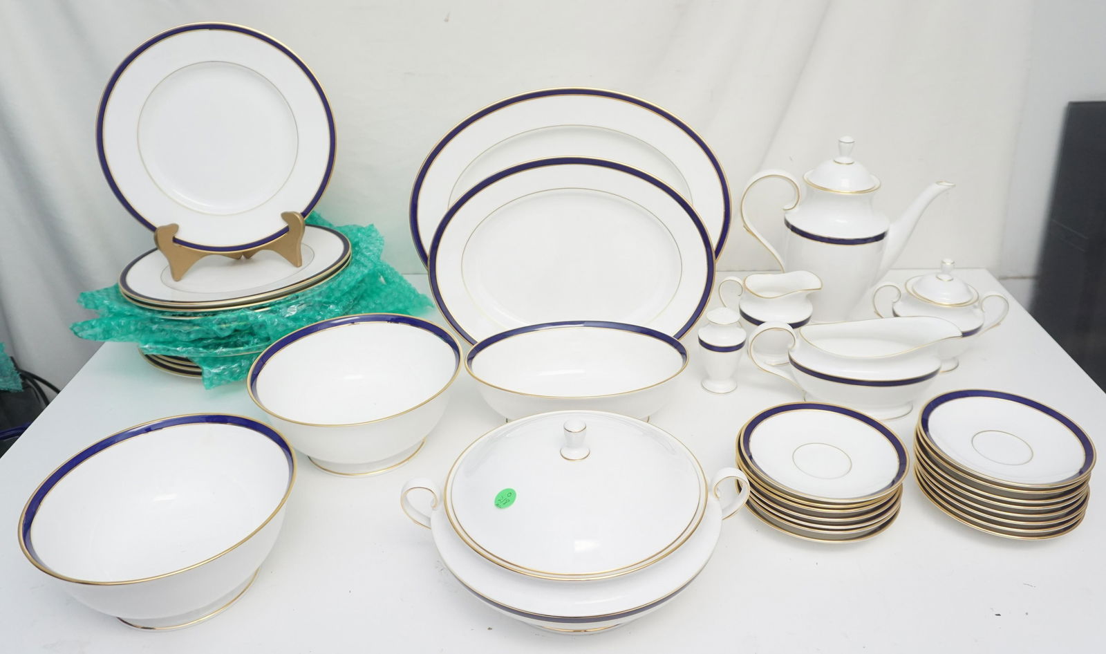37 PC LENOX FEDERAL COBALT CHINA (1 of 5)