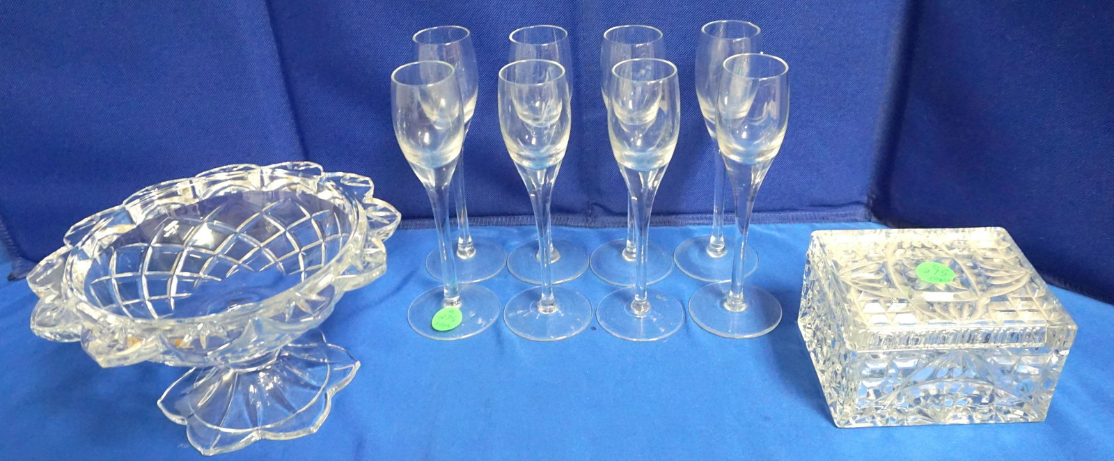 10 pc VINTAGE CORDIALS - COMPOTE - BOX: 1- Compote 7 1/2"x4". 2- Box 3 1/2"x4 1/2"x2 1/2". 3- 6 Hand Blown Cordials 6 1/4". Weight on all 4 pds 6 oz. PROVENANCE: A Private Charleston SC Estate.