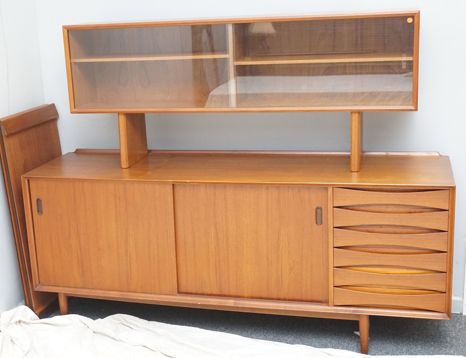 RARE 1965 ARNE VODDER MID CENTURY SIDEBOARD WITH HUTCH (1 of 13)