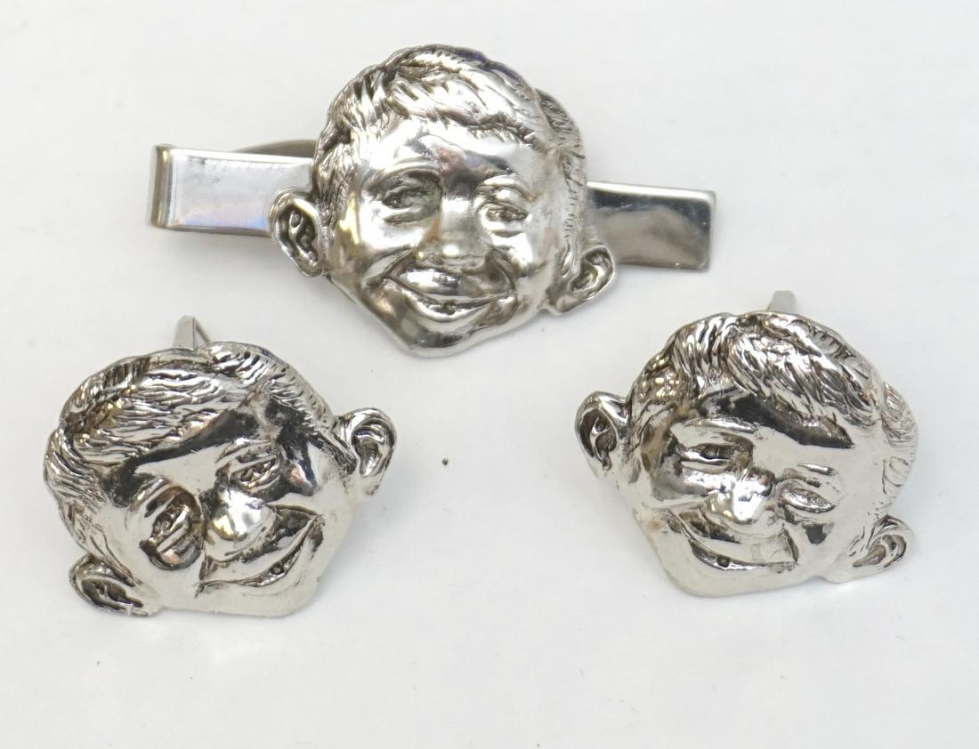 RARE 1957 ALFRED E NEUMAN CUFFLINKS & TIE BAR (1 of 5)