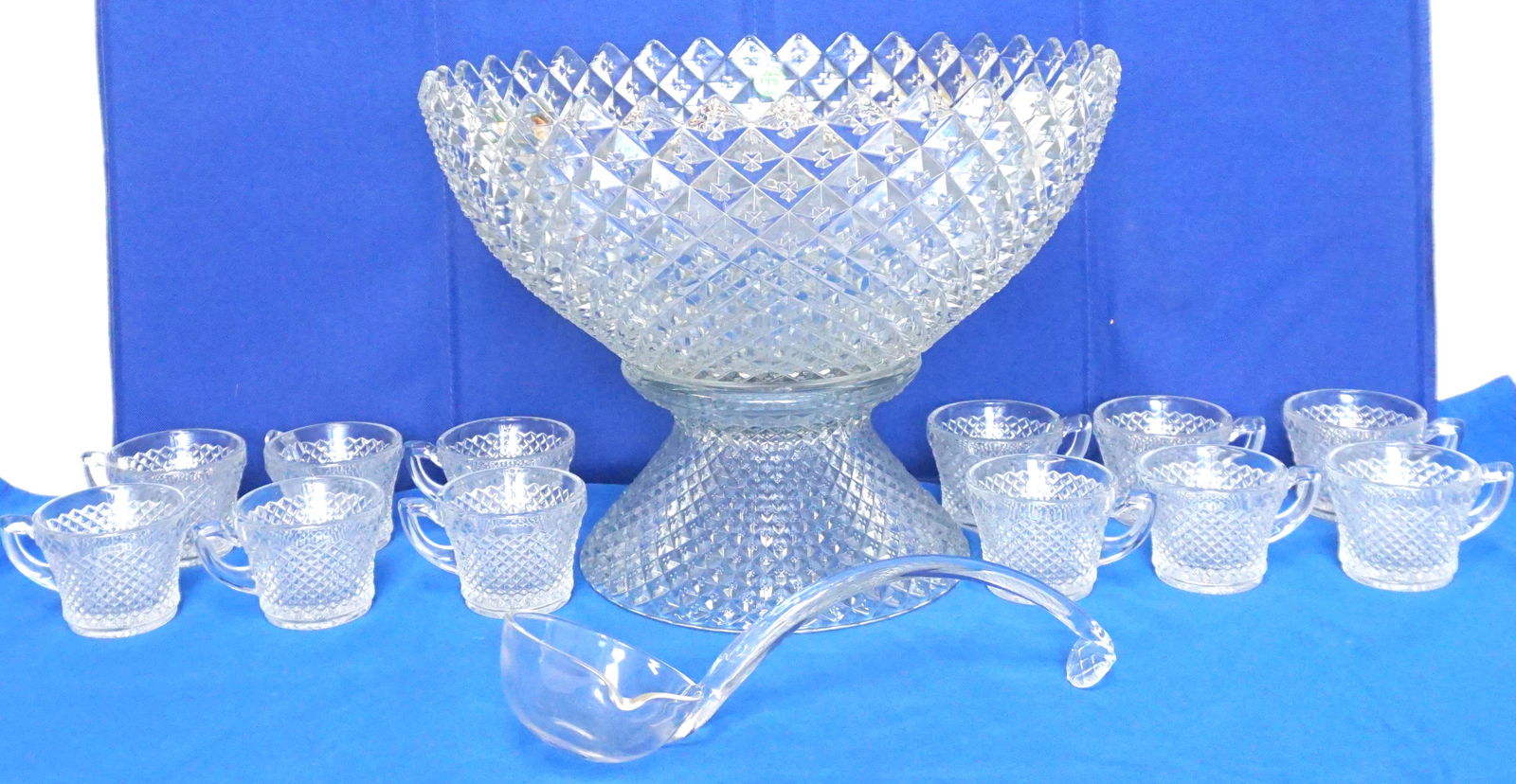15 PC ENGLISH HOBNAIL PUNCH SET WESTMORELAND (1 of 7)