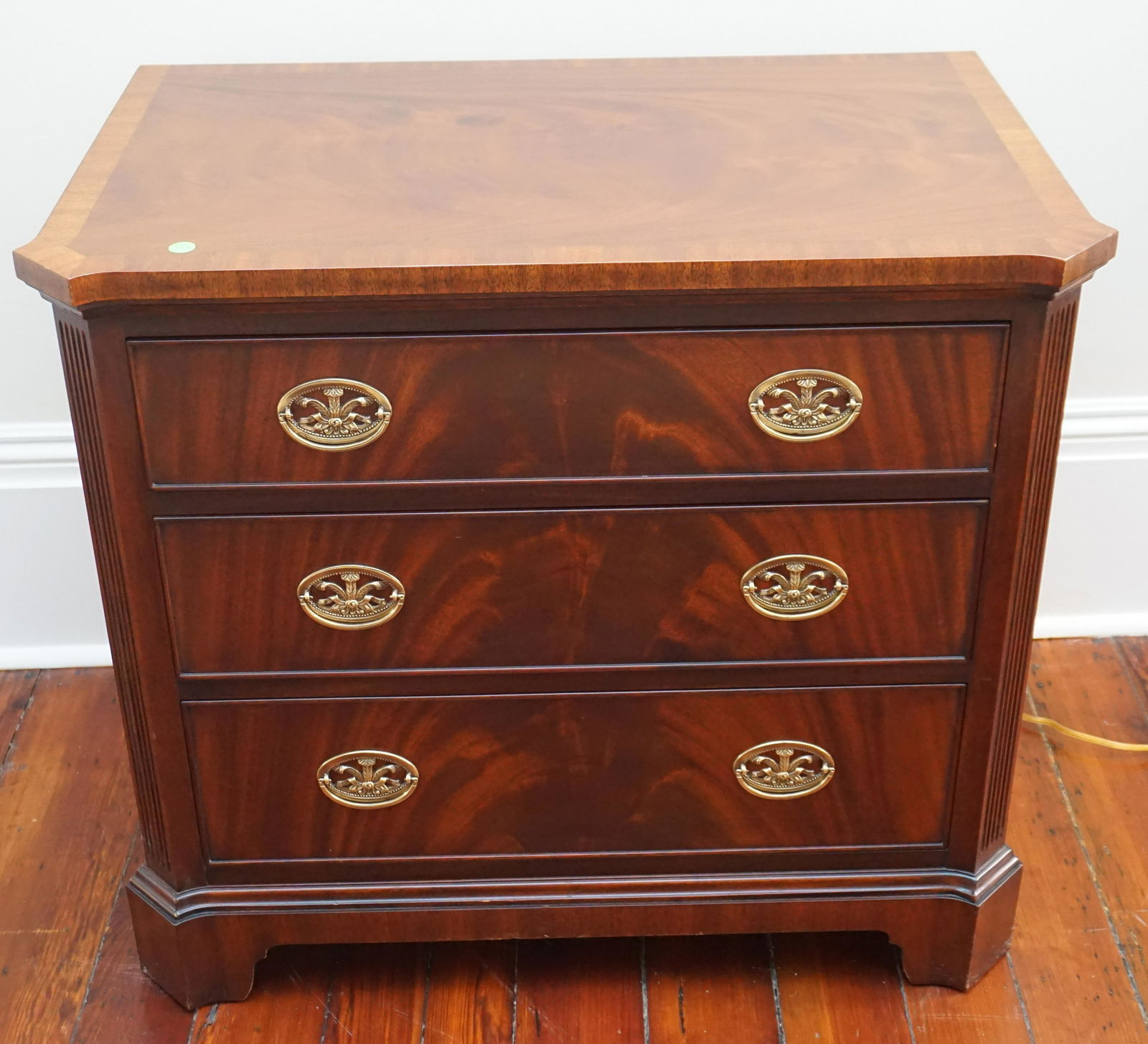 HENKEL HARRIS INLAID FLAME MAHOGANY CHEST / NIGHTSTAND (1 of 8)