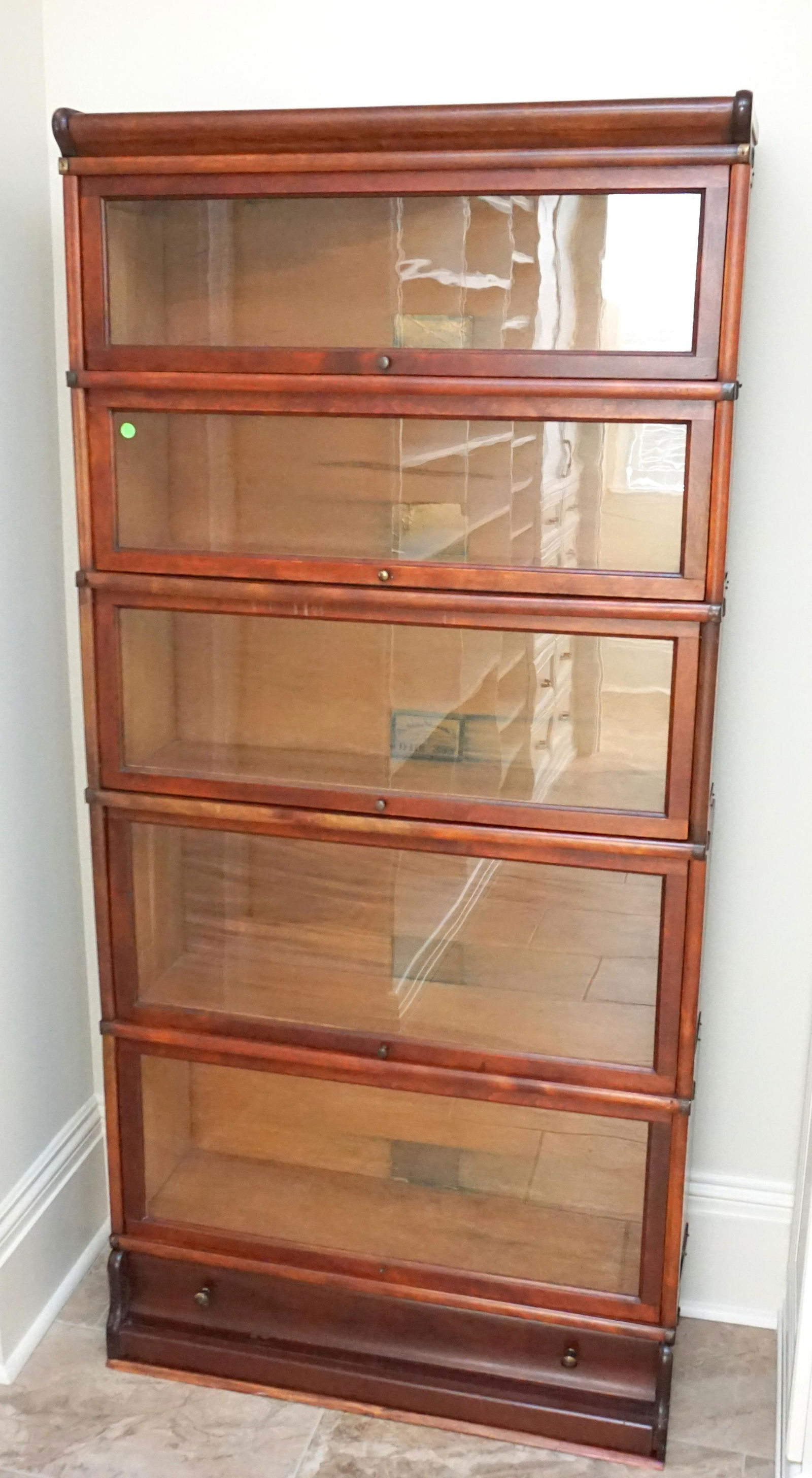 GLOBE-WERNICKE 5 STACK BARRISTER BOOKCASE (1 of 9)