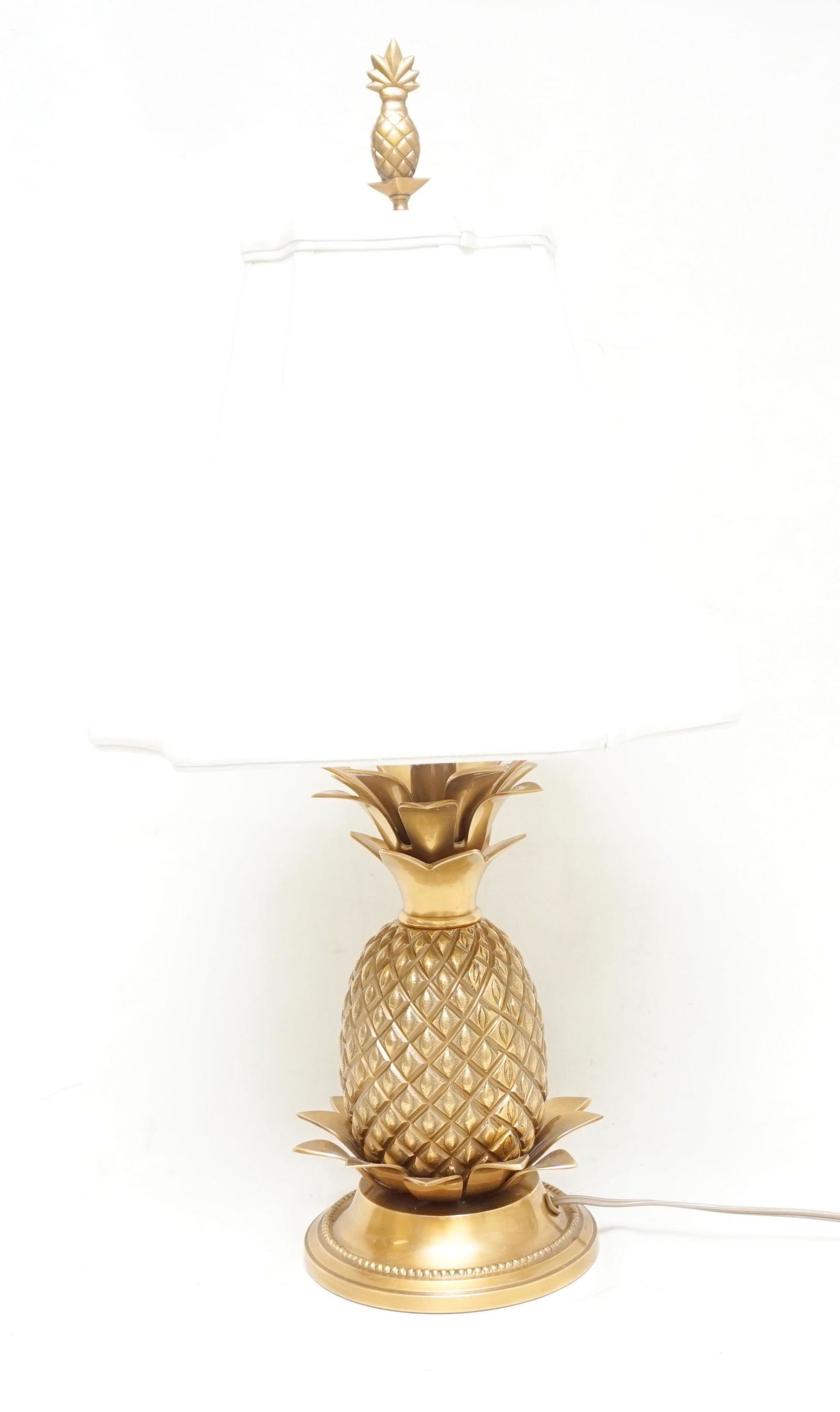 SOLID BRASS PINEAPPLE ACCENT LAMP (1 of 5)