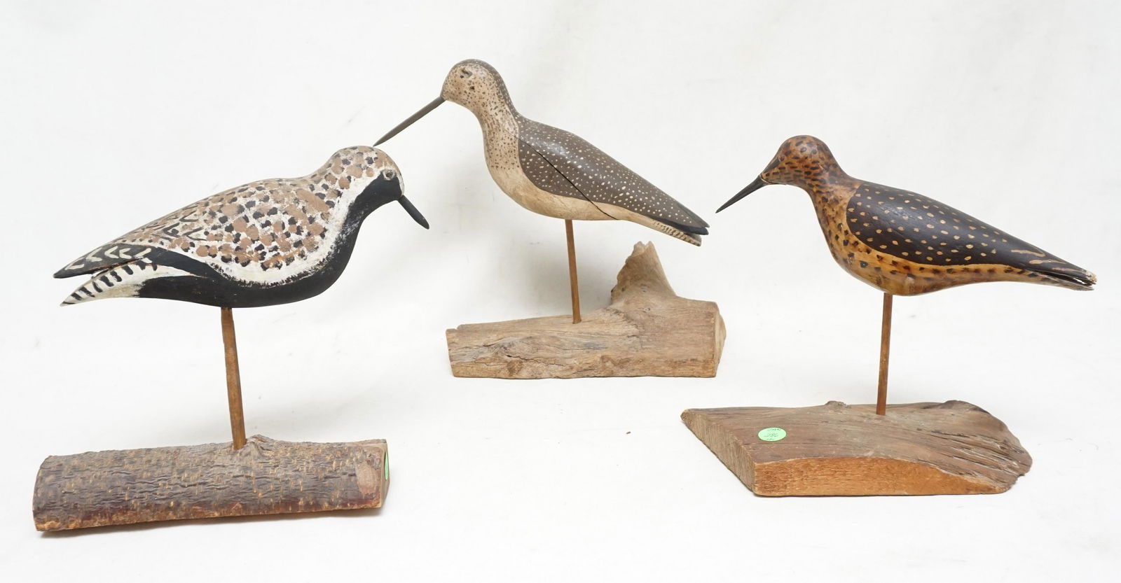 3 HAND CARVED VINTAGE SHOREBIRD DECOYS (1 of 9)