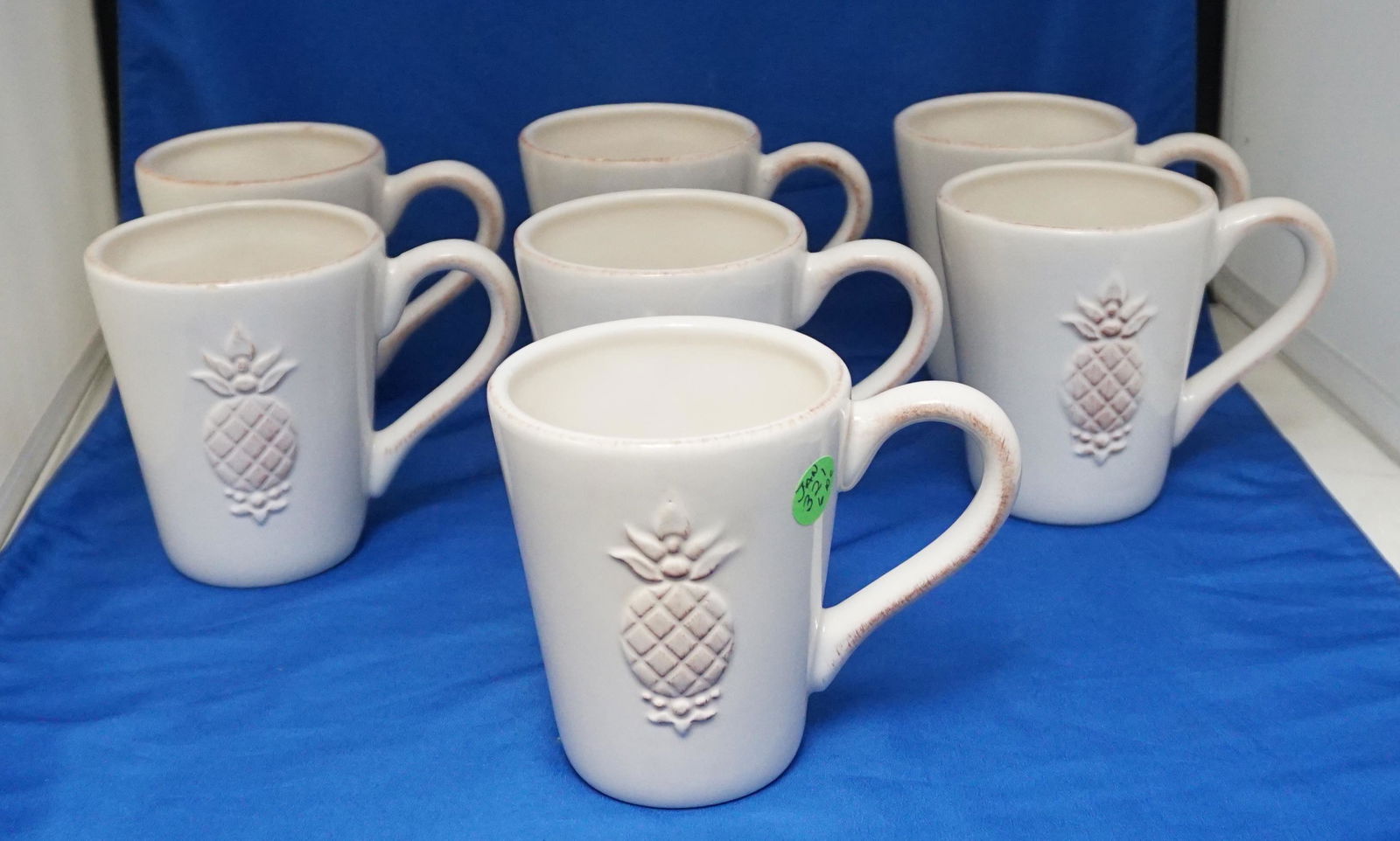 6 PINEAPPLE STONEWARE MUGS (1 of 10)