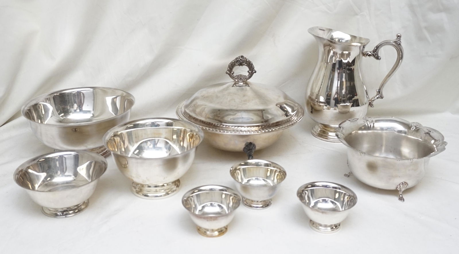 9 pc VINTAGE SILVERPLATE BOWLS - PITCHER + (1 of 7)