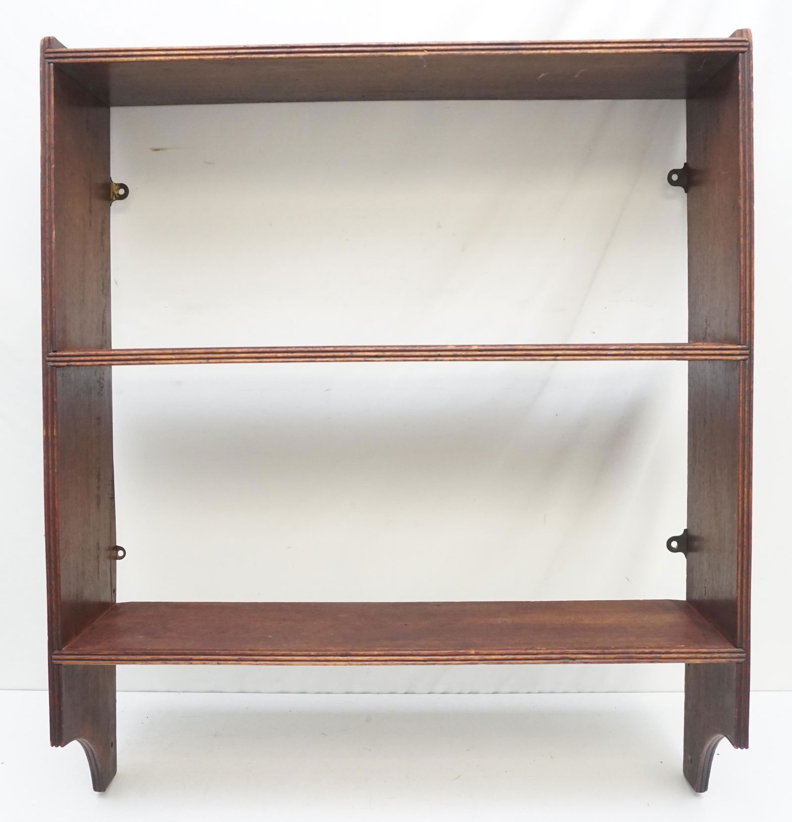 ANTIQUE PENNSYLVANIA WALL SHELF (1 of 5)