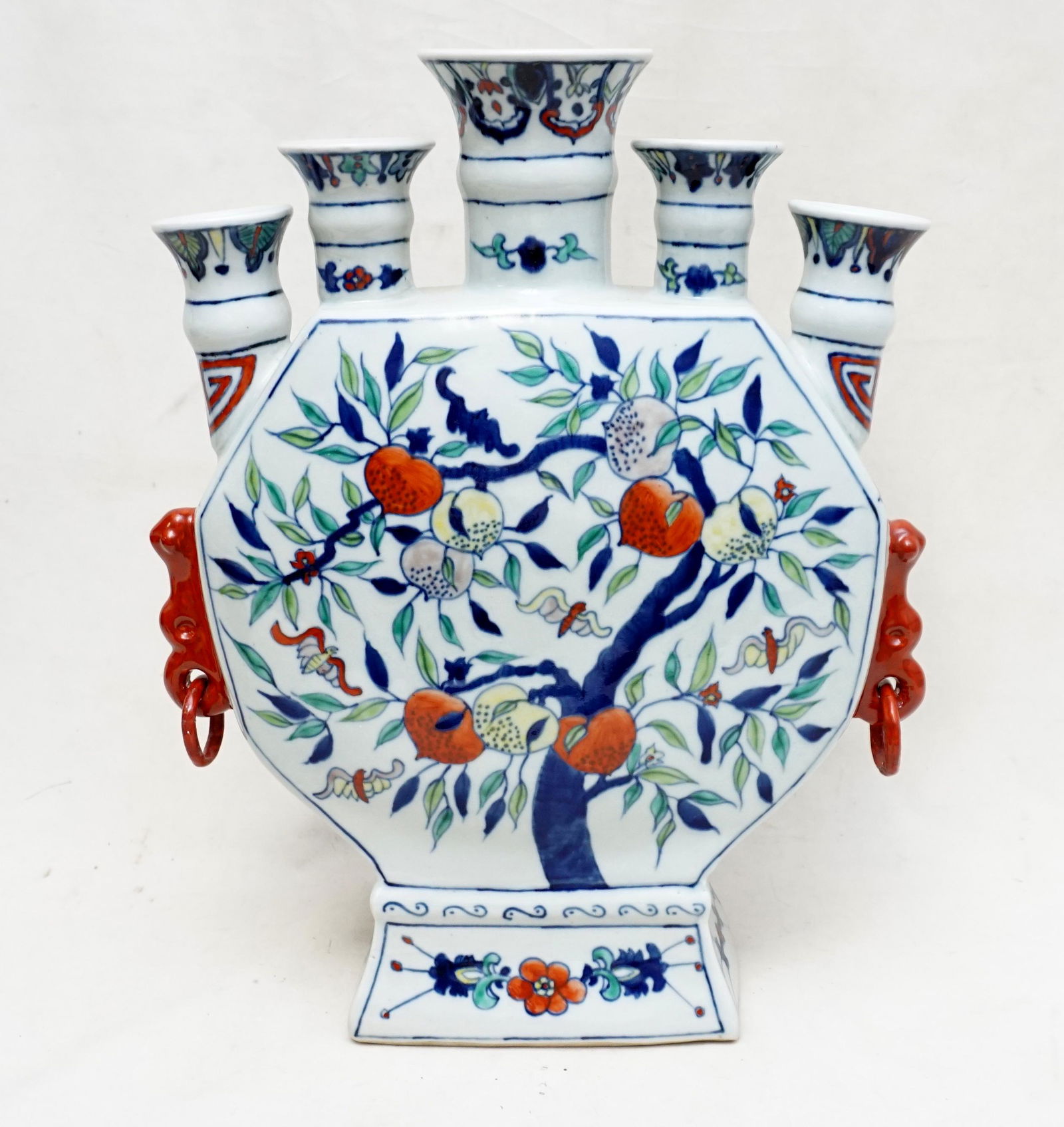LARGE CHINESE PORCELAIN TULIP VASE (1 of 8)