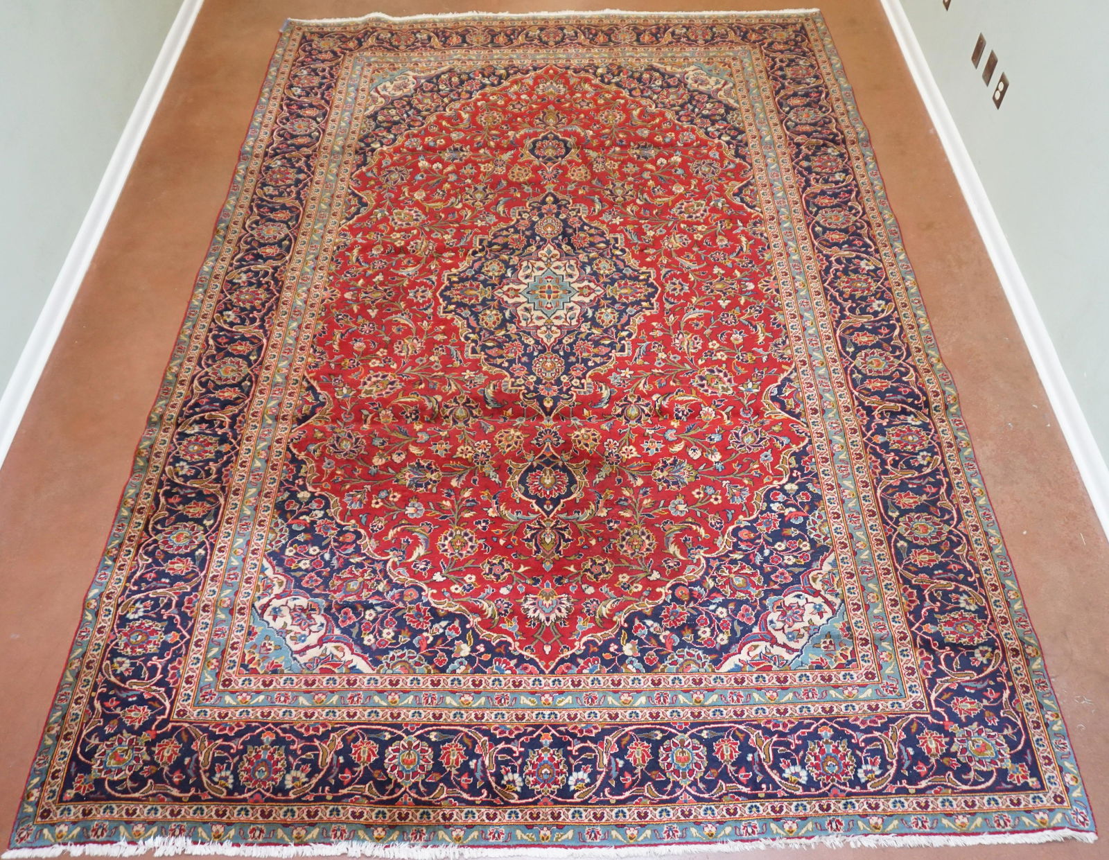 LARGE ANTIQUE PERSIAN KASHAN CARPET (1 of 6)