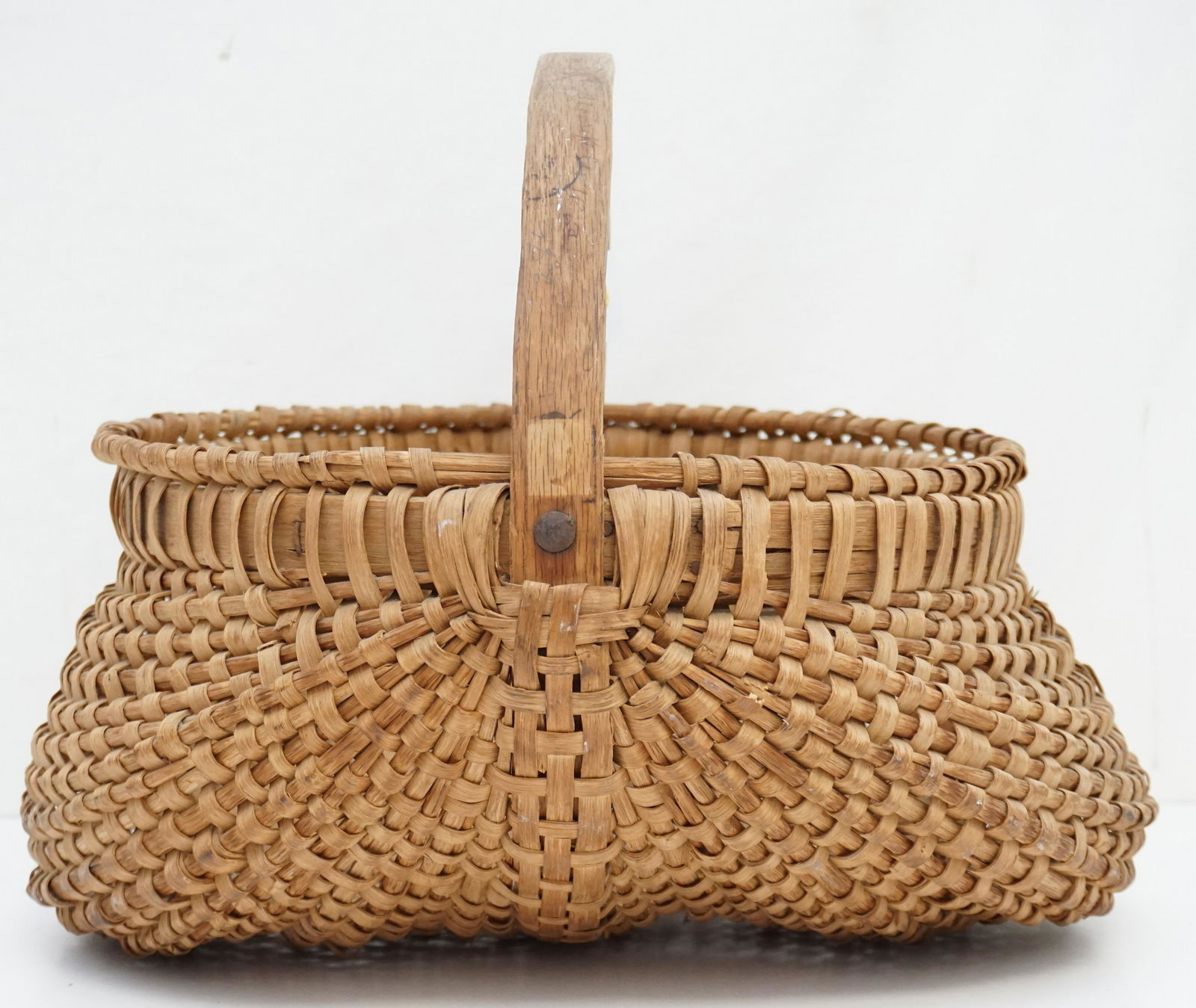 ANTIQUE WEST VIRGINIA SPLINT BASKET (1 of 7)