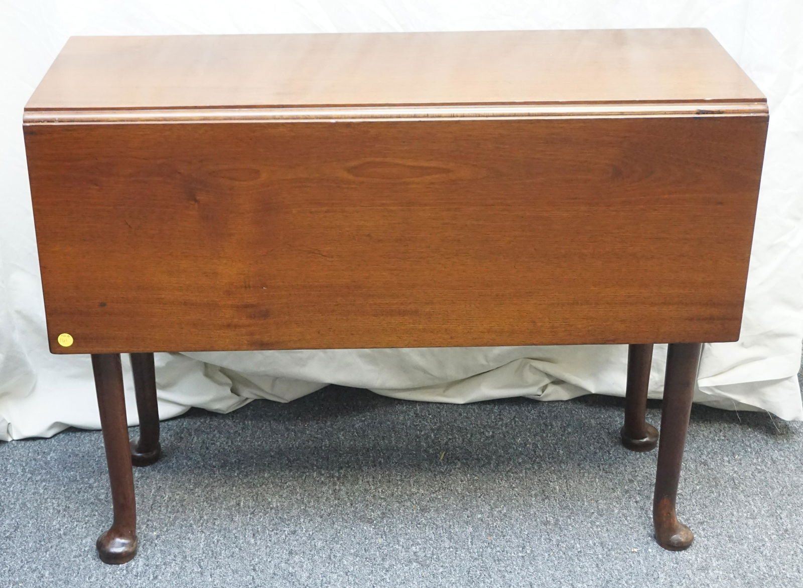 ANTIQUE QUEEN ANNE DROP LEAF TABLE (1 of 7)