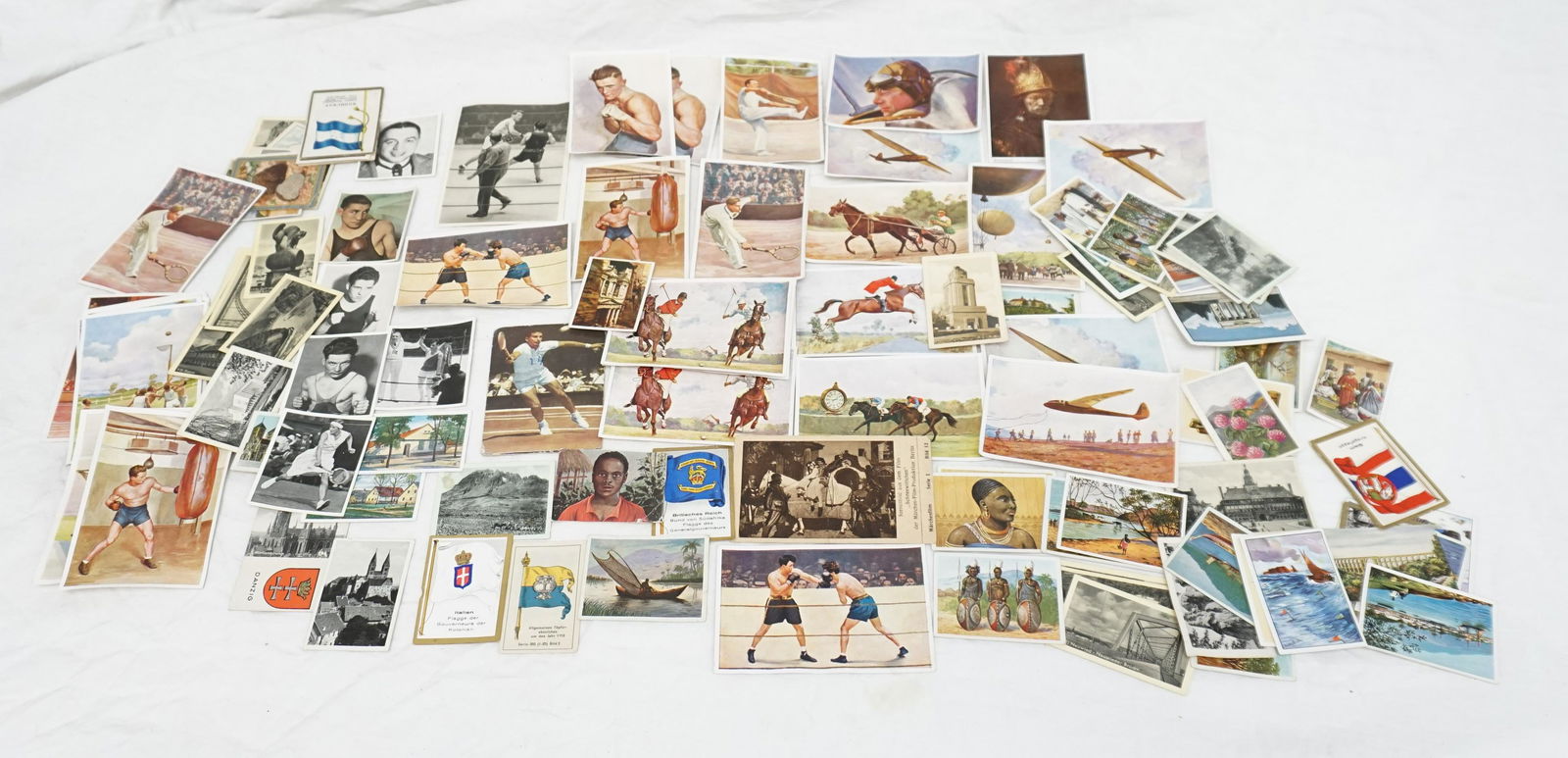 112 VINTAGE 1936 GERMAN CIGARETTE - TOBACCO CARDS (1 of 7)