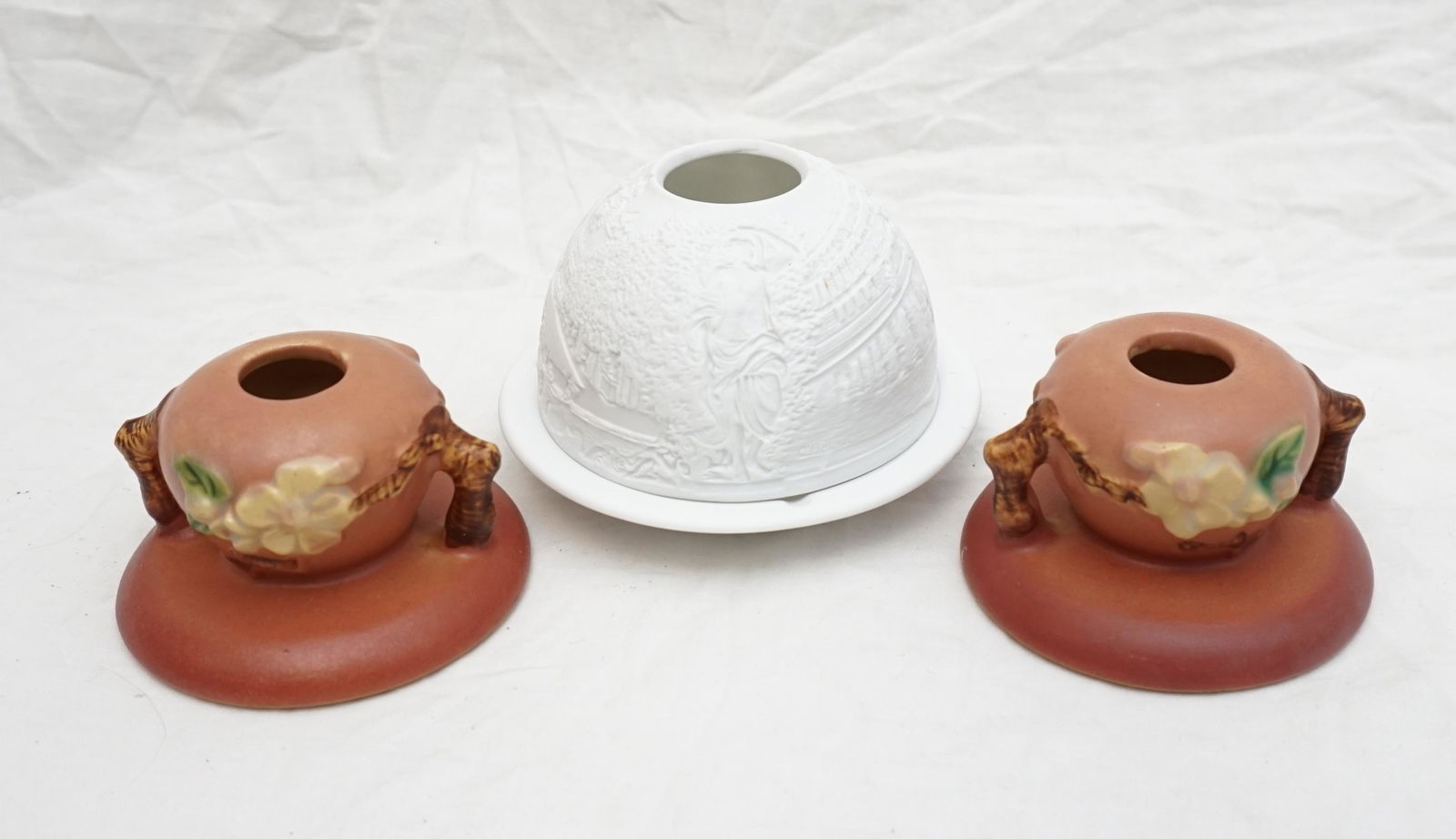 3 pc LIMOGES FAIRY LAMP & VINTAGE ROSEVILLE (1 of 5)