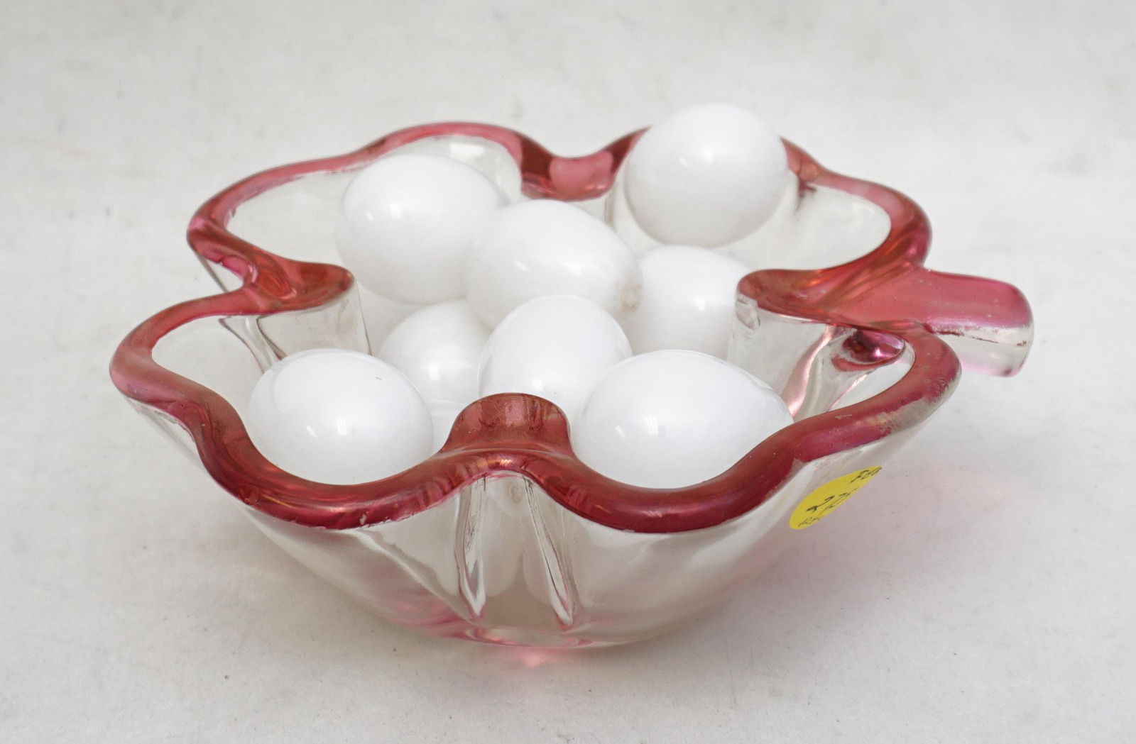 11 OPAQUE GLASS EGGS & CLOVER BOWL (1 of 6)