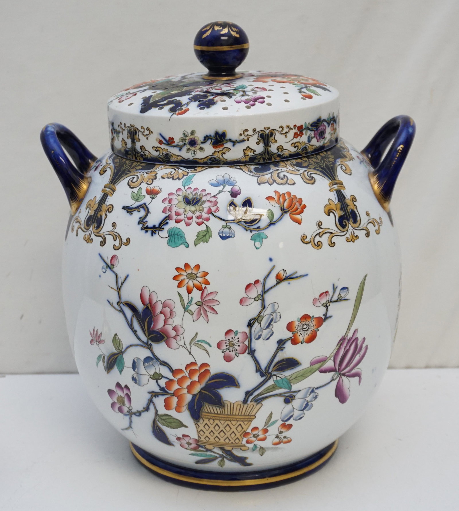 LARGE ENGLISH IMARI GINGER JAR / POTPOURRI (1 of 12)