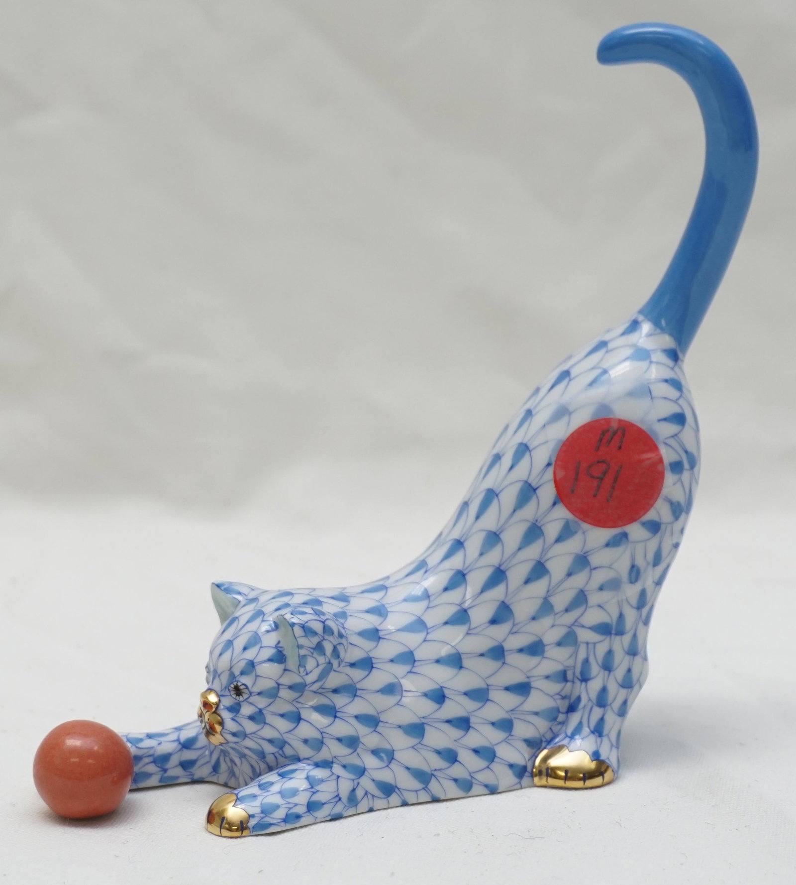 HEREND CAT "PLAYING BALL" (1 of 6)