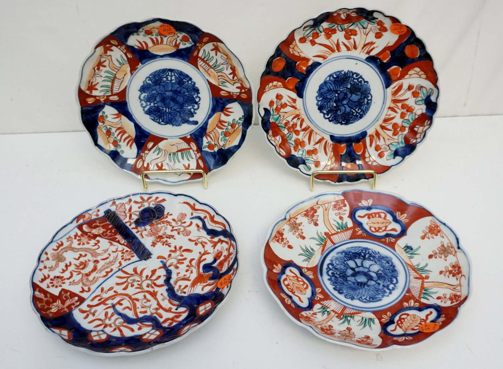 4 ANTIQUE / VINTAGE IMARI PLATES (1 of 6)
