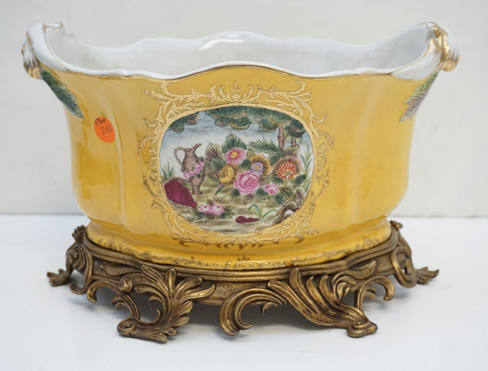 VINTAGE CHINESE JARDINIERE ON STAND (1 of 6)