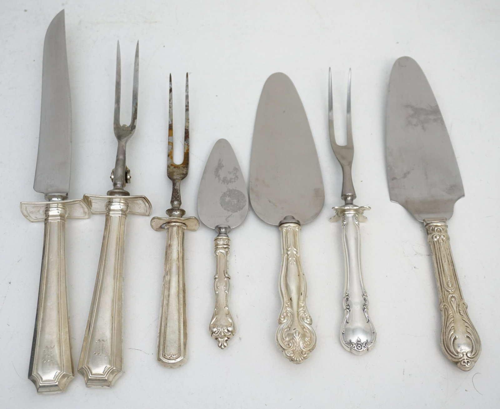 7 STERLING HANDLE CARVING - SERVING PIECES (1 of 3)