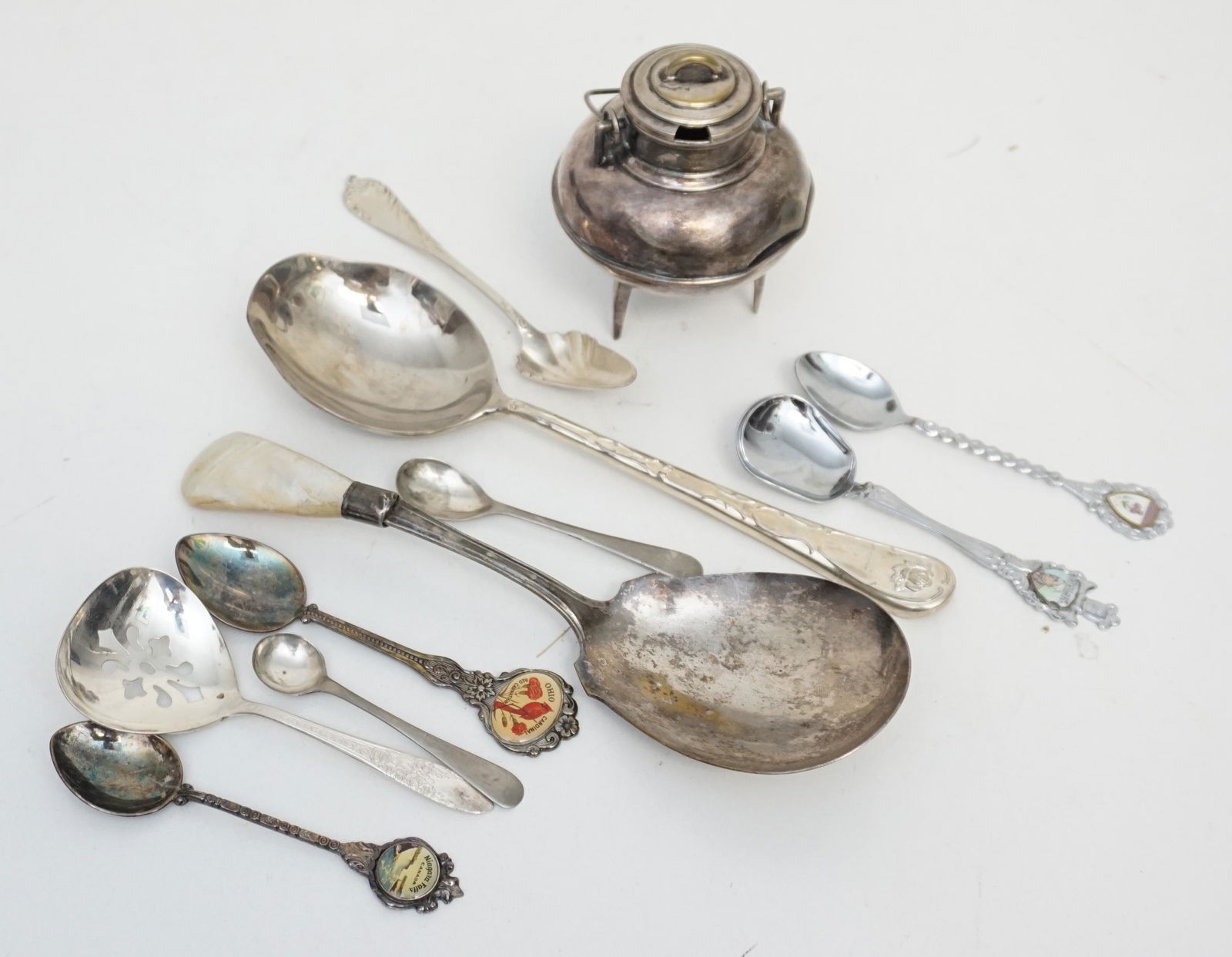 11 PC ANTIQUE / VINTAGE SILVERPLATE (1 of 6)