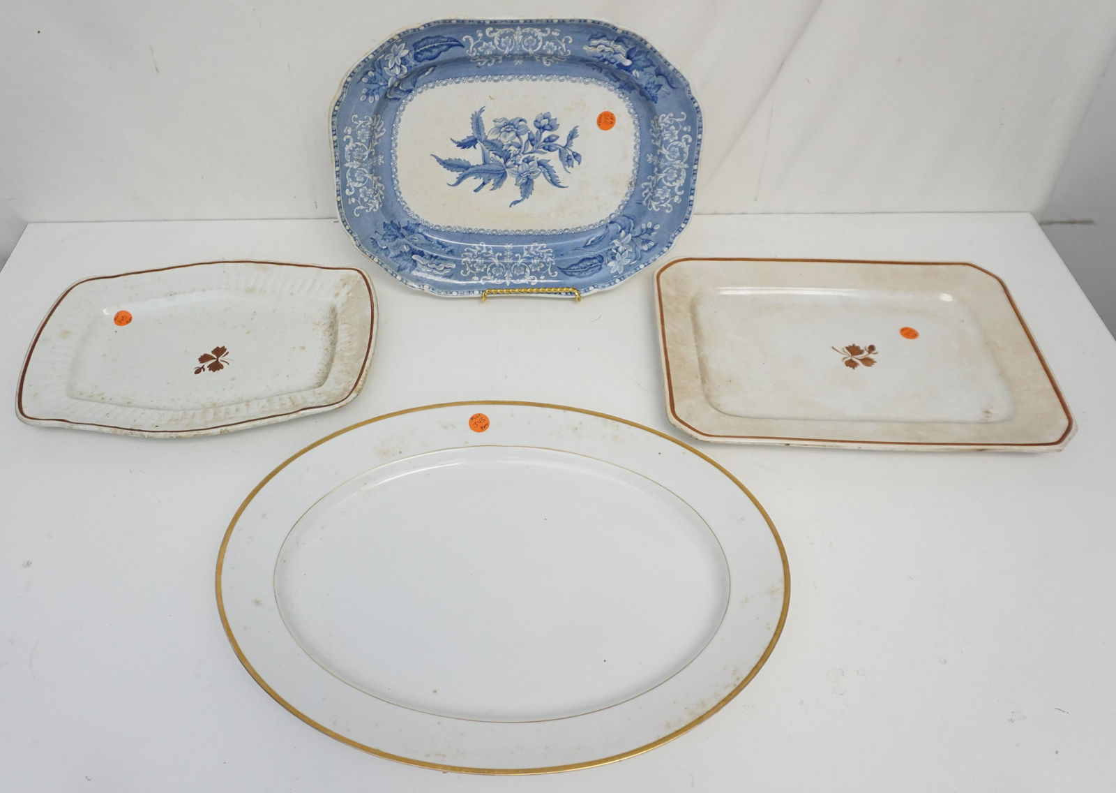 4 ANTIQUE / VINTAGE PLATTERS (1 of 5)