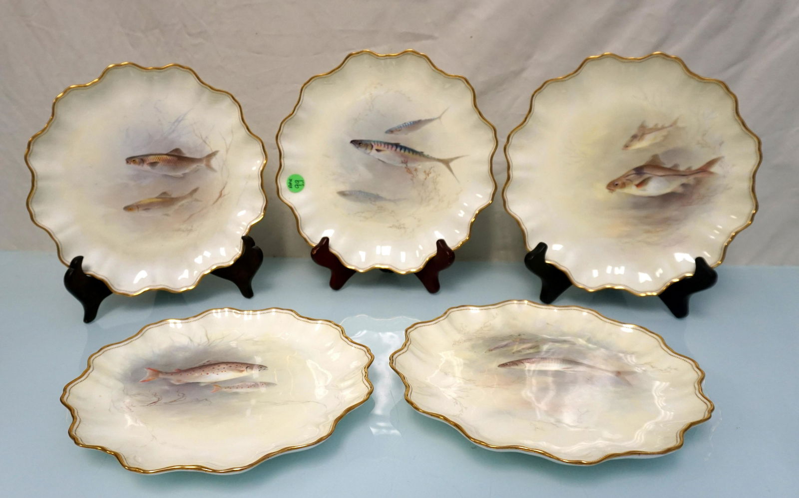 5 TIFFANY HAND PAINTED FISH PLATES ROYAL DOULTON (1 of 5)