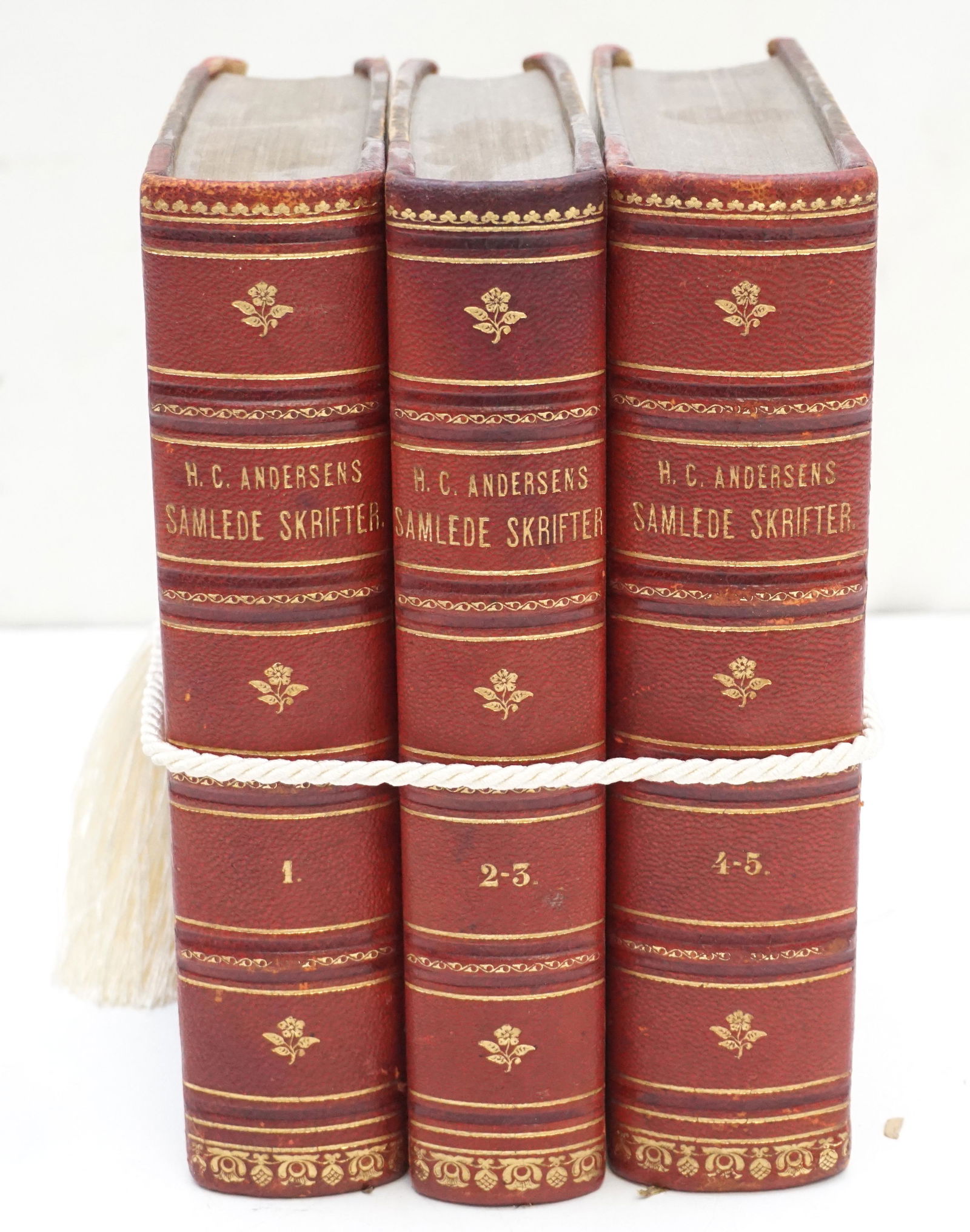 3 ANTIQUE SWEDISH HANS CHRISTIAN ANDERSEN BOOKS (1 of 6)