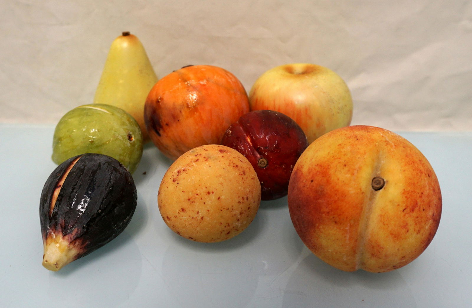 8 PIECE VINTAGE ITALIAN ALABASTER FRUIT (1 of 6)